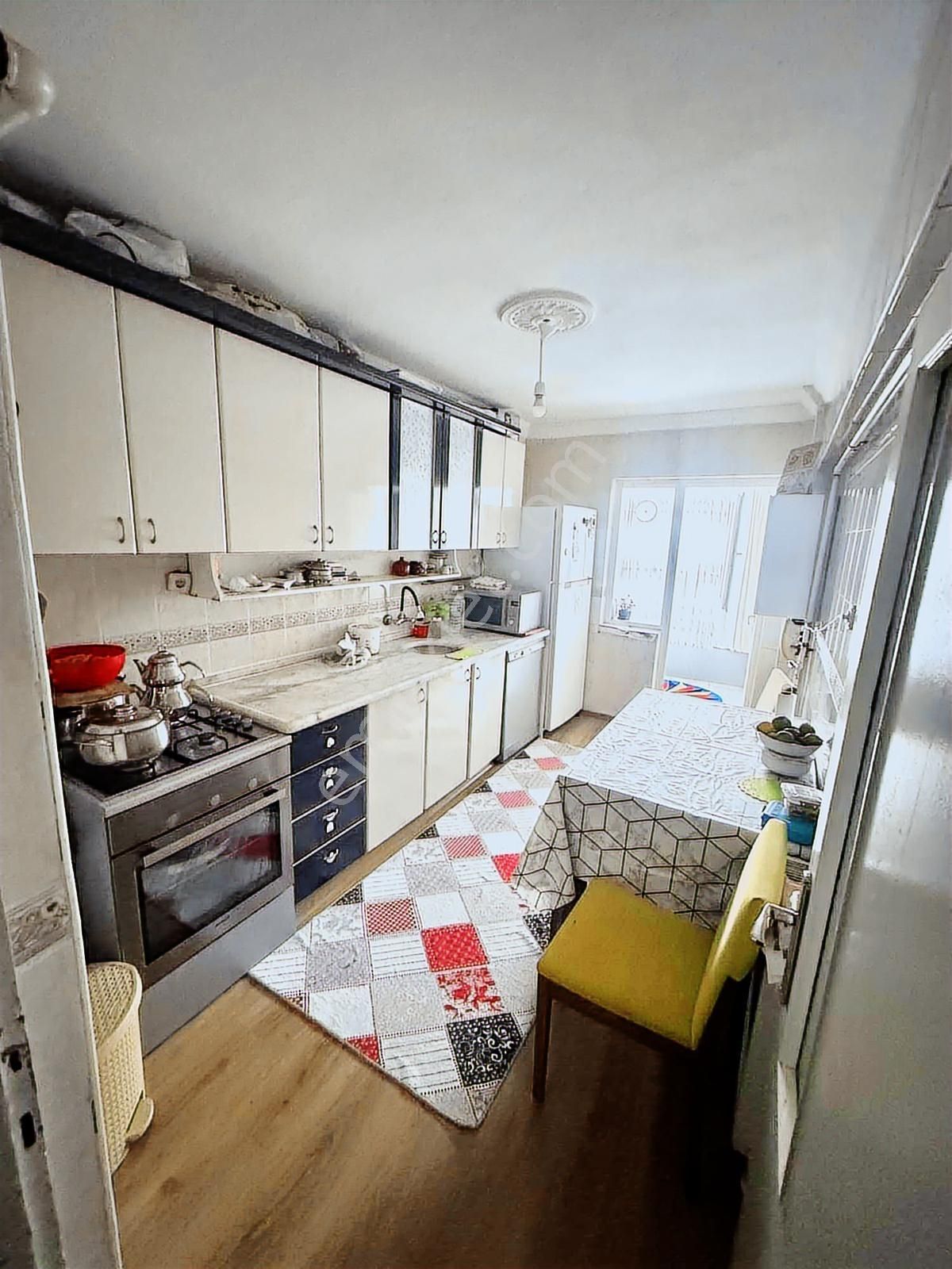 Lider Emlak'tan 3+1 Ara Kat Ön Cephe Karapürçek Cadde Üstü 3+1 - Görsel 4