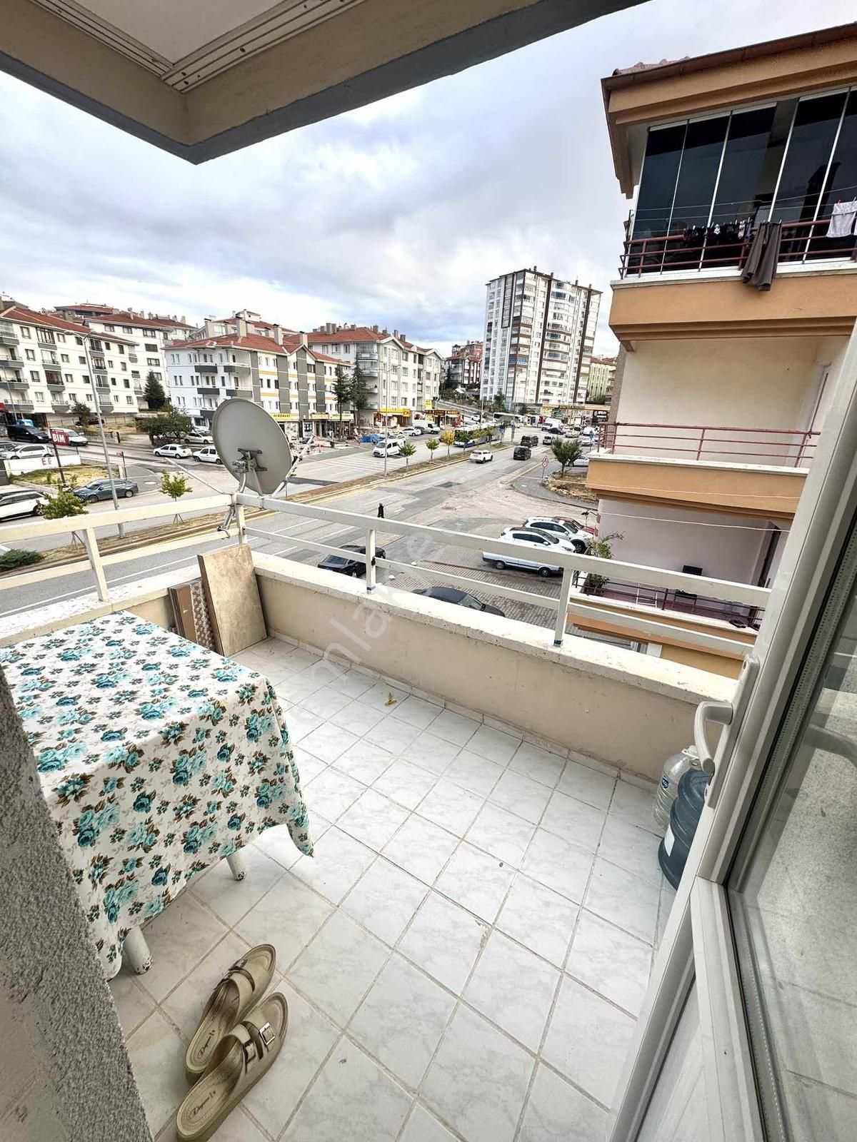 Lider Emlak'tan 3+1 Ara Kat Ön Cephe Karapürçek Cadde Üstü 3+1 - Görsel 23