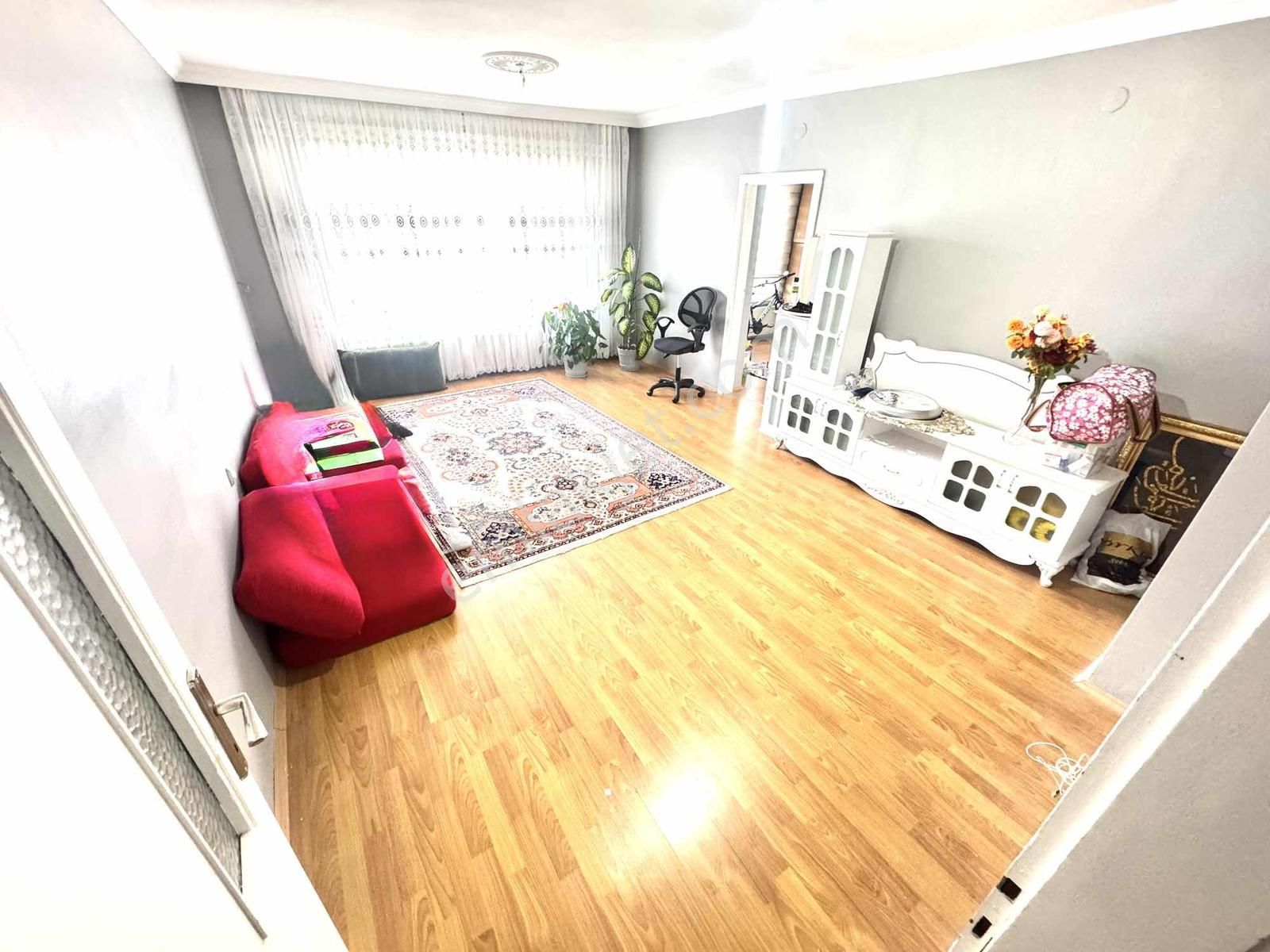 Lider Emlak'tan 3+1 Ara Kat Ön Cephe Karapürçek Cadde Üstü 3+1 - Görsel 3