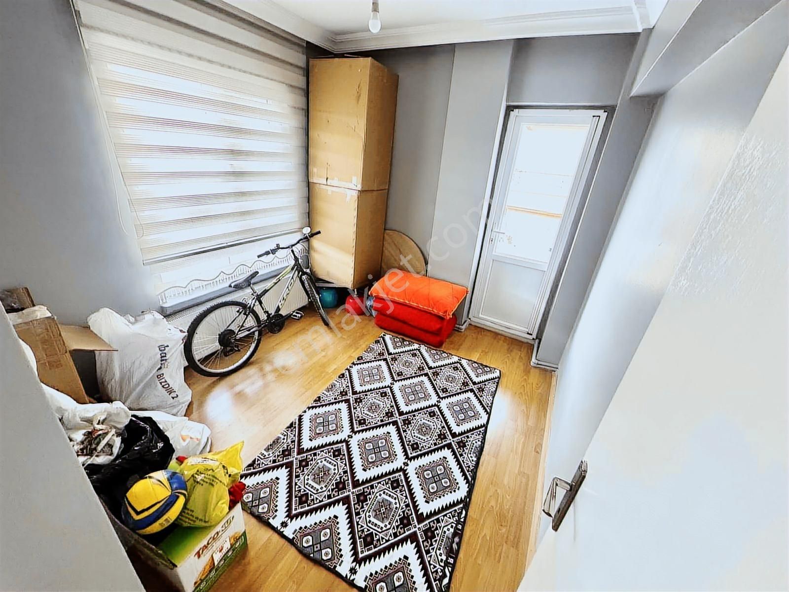 Lider Emlak'tan 3+1 Ara Kat Ön Cephe Karapürçek Cadde Üstü 3+1 - Görsel 8