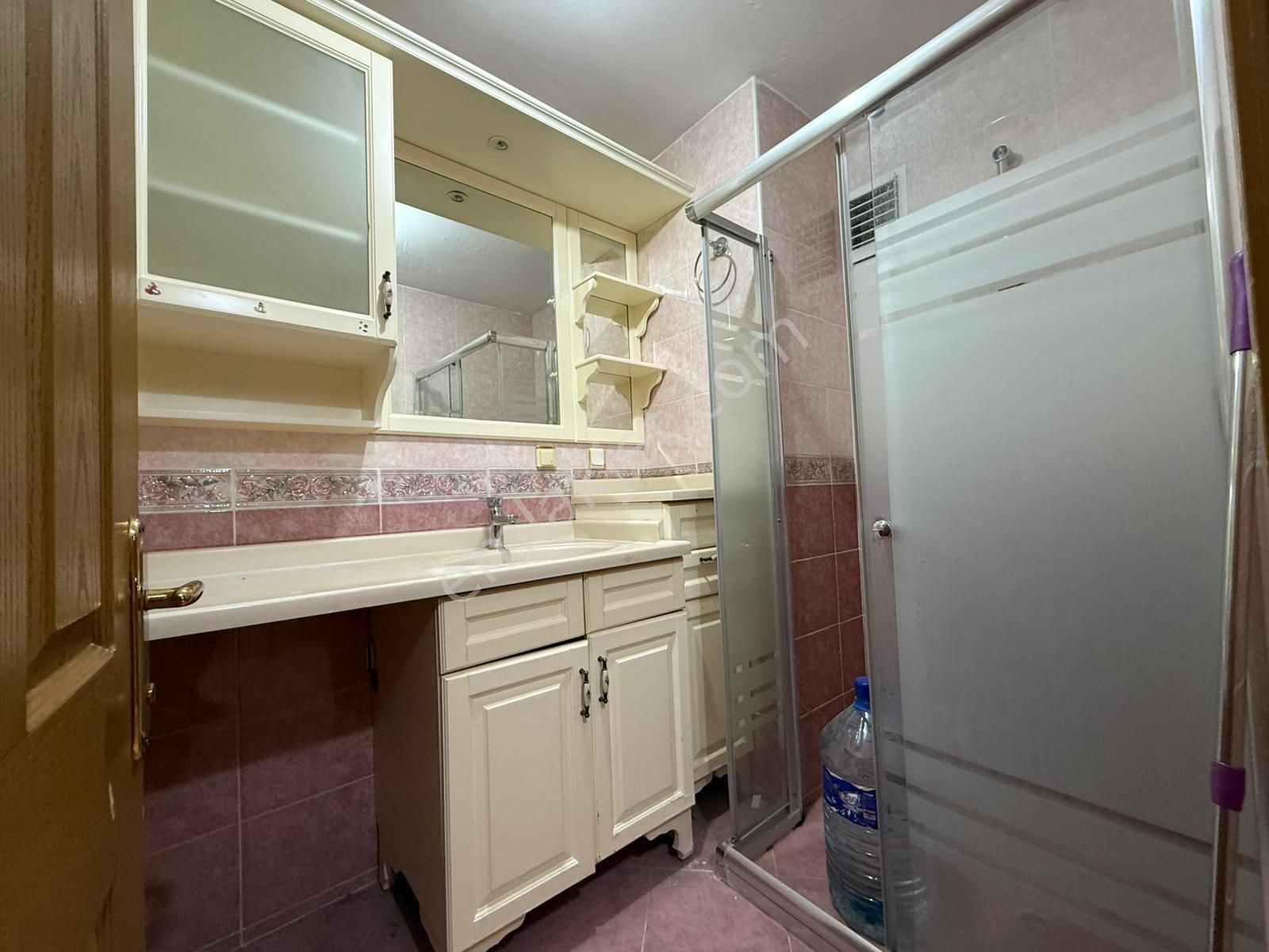 Etlik'de Kuyuyazı Cadde Üzeri Yüksek Giriş 3+1 Fırsat Daire - Görsel 23