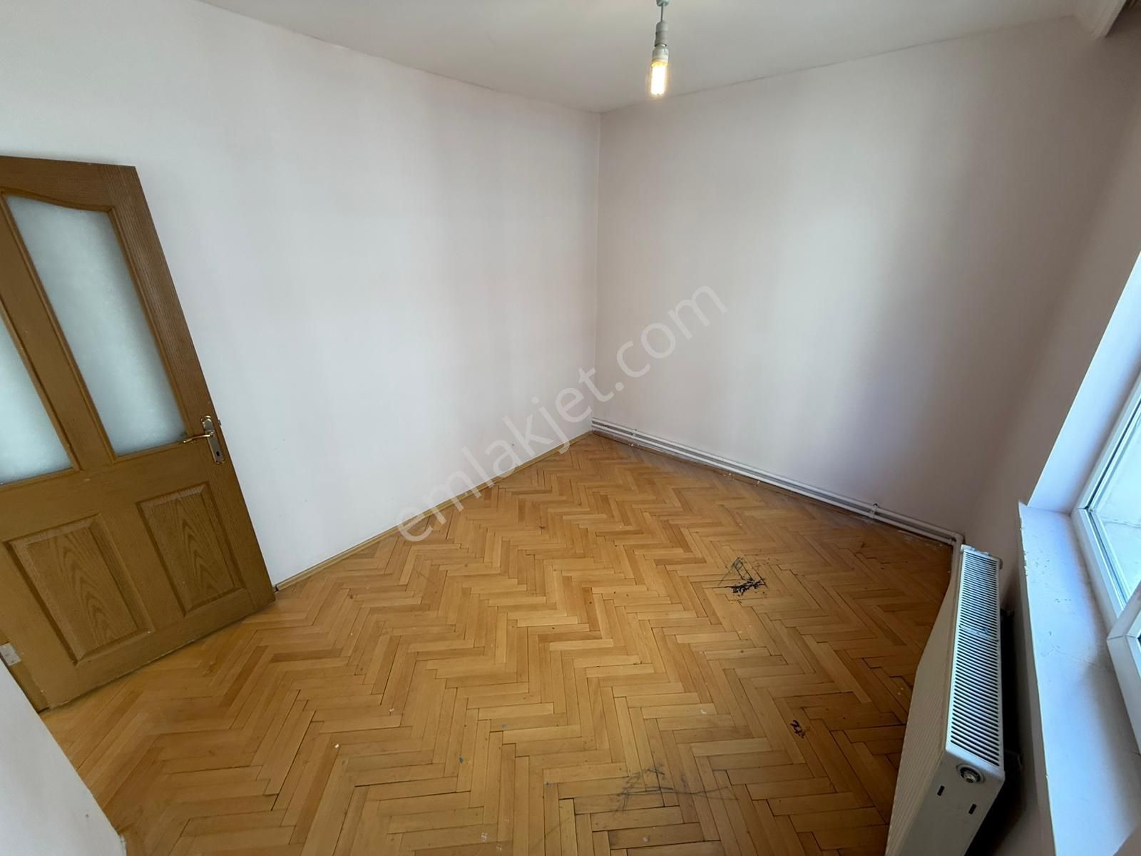 Etlik'de Kuyuyazı Cadde Üzeri Yüksek Giriş 3+1 Fırsat Daire - Görsel 15