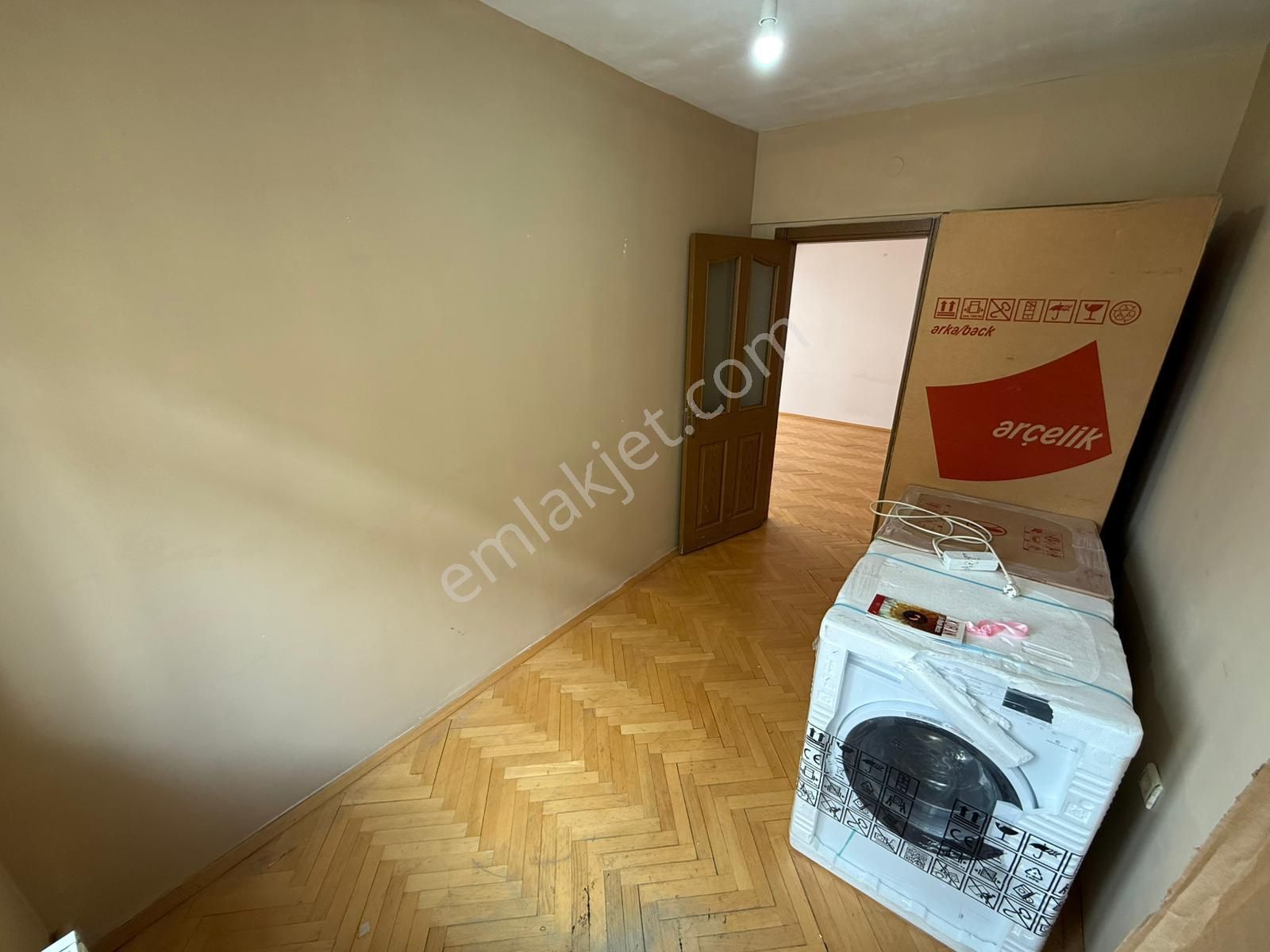 Etlik'de Kuyuyazı Cadde Üzeri Yüksek Giriş 3+1 Fırsat Daire - Görsel 16