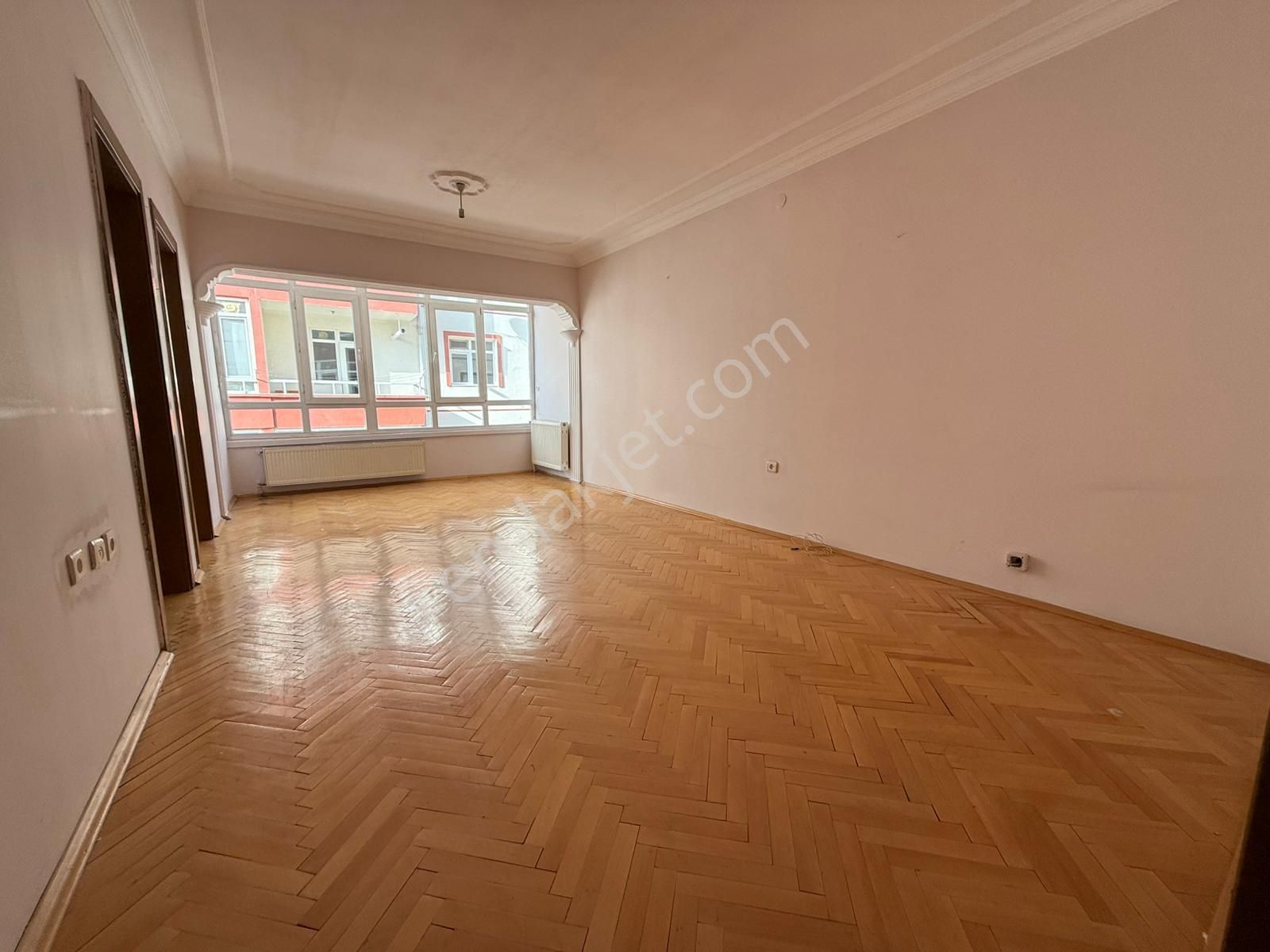 Etlik'de Kuyuyazı Cadde Üzeri Yüksek Giriş 3+1 Fırsat Daire - Görsel 25