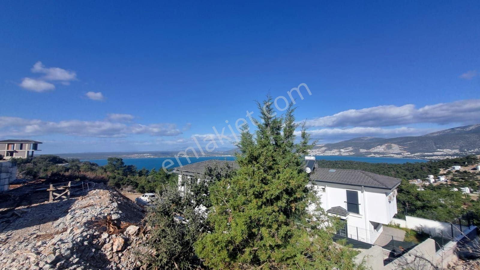 Emsallerinden Uygun Deniz Manzaralı Müstakil Villa Arsası - Görsel 11