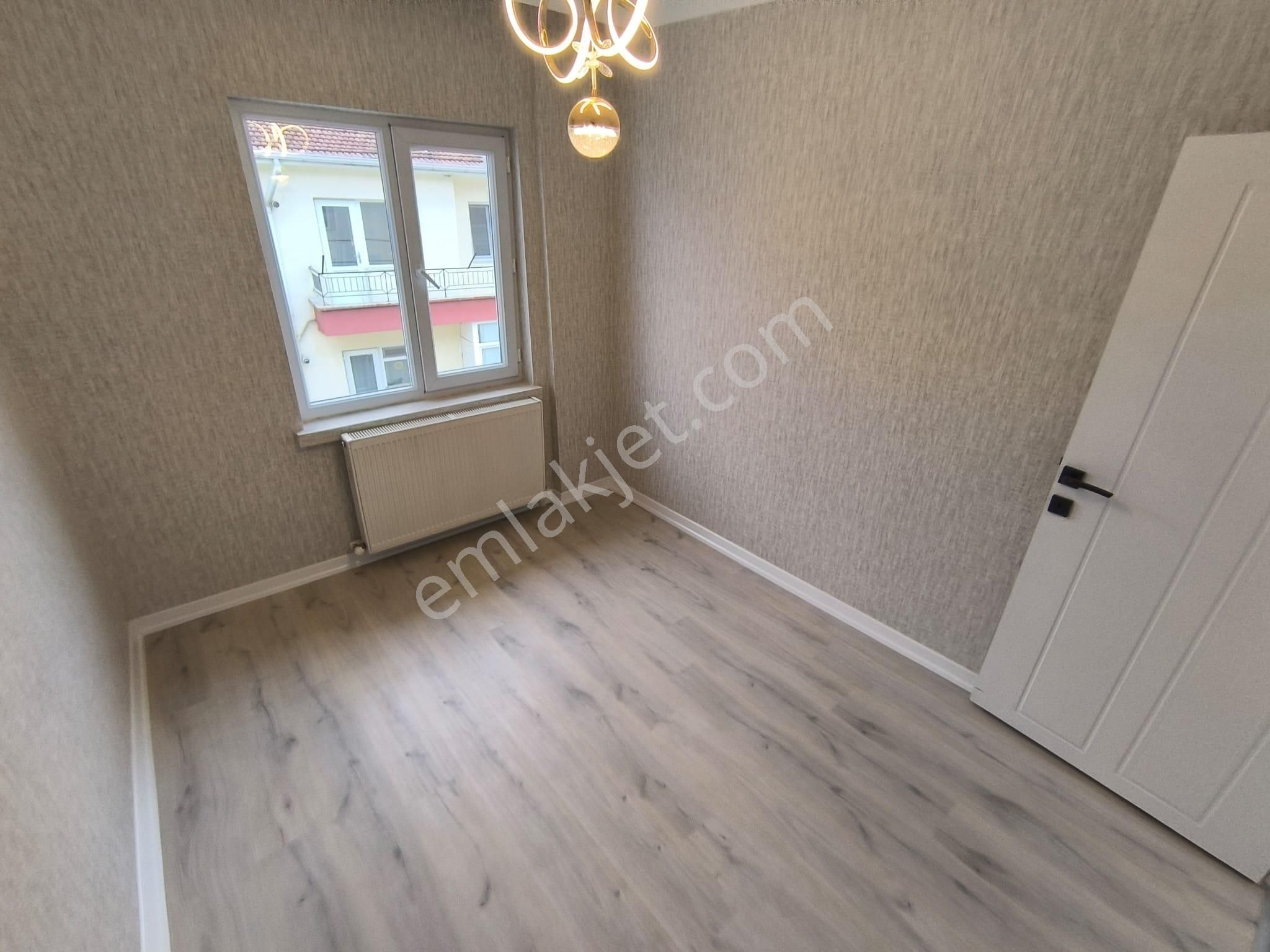 İstasyon Mahallesi 3+1 Salon Bağımsız Full+full Yapılı Daire - Görsel 21