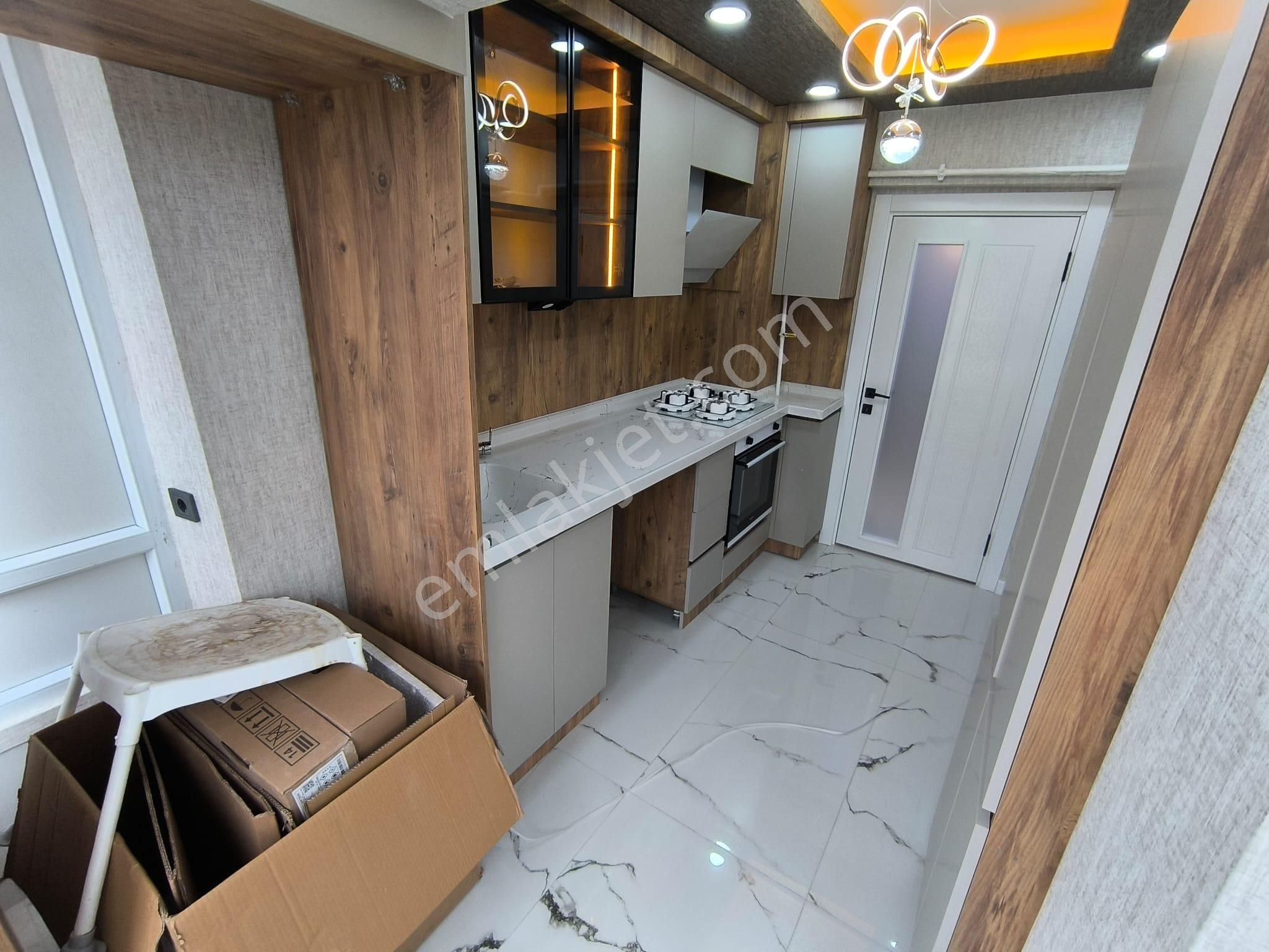 İstasyon Mahallesi 3+1 Salon Bağımsız Full+full Yapılı Daire - Görsel 4