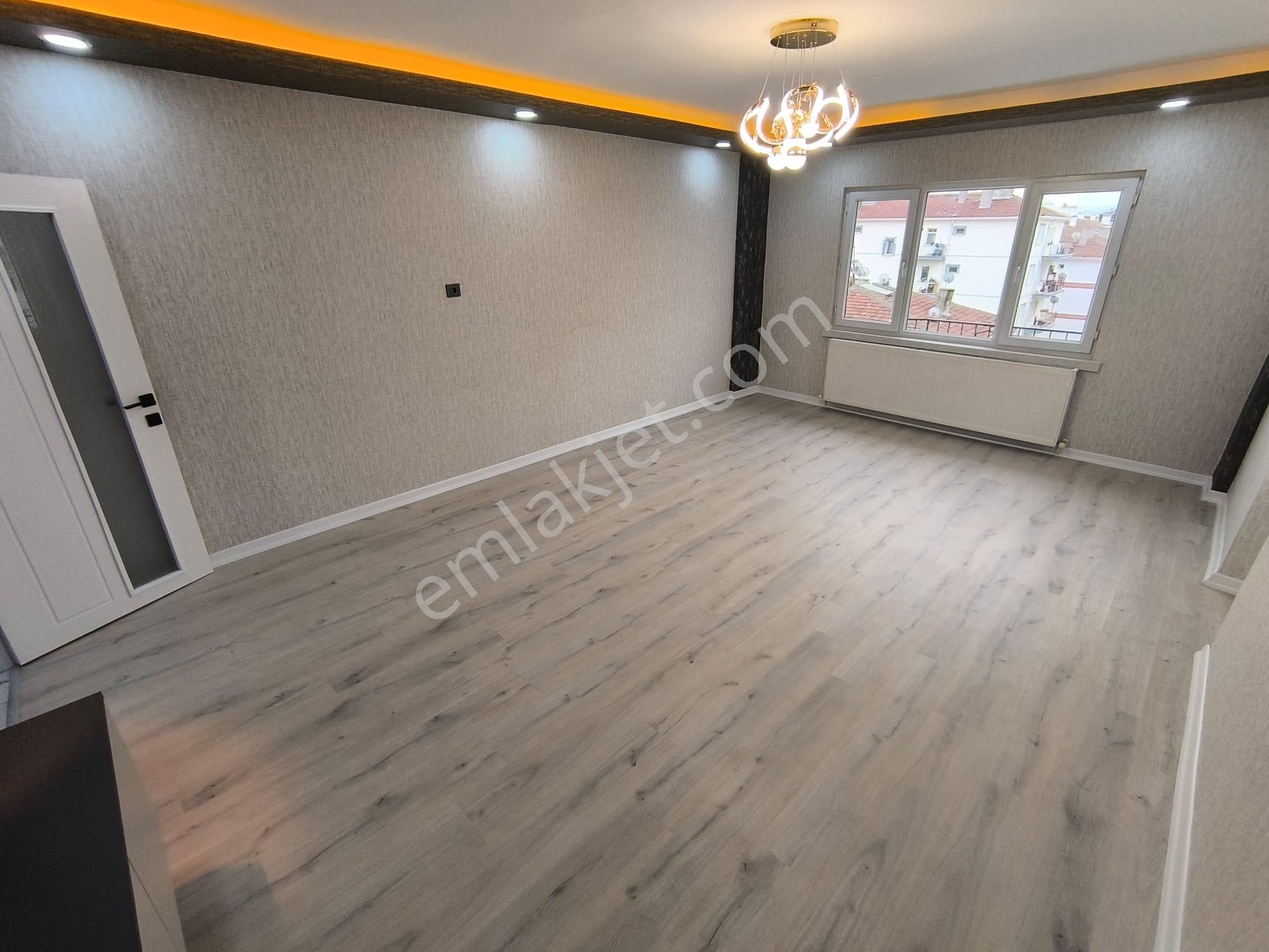 İstasyon Mahallesi 3+1 Salon Bağımsız Full+full Yapılı Daire - Görsel 8