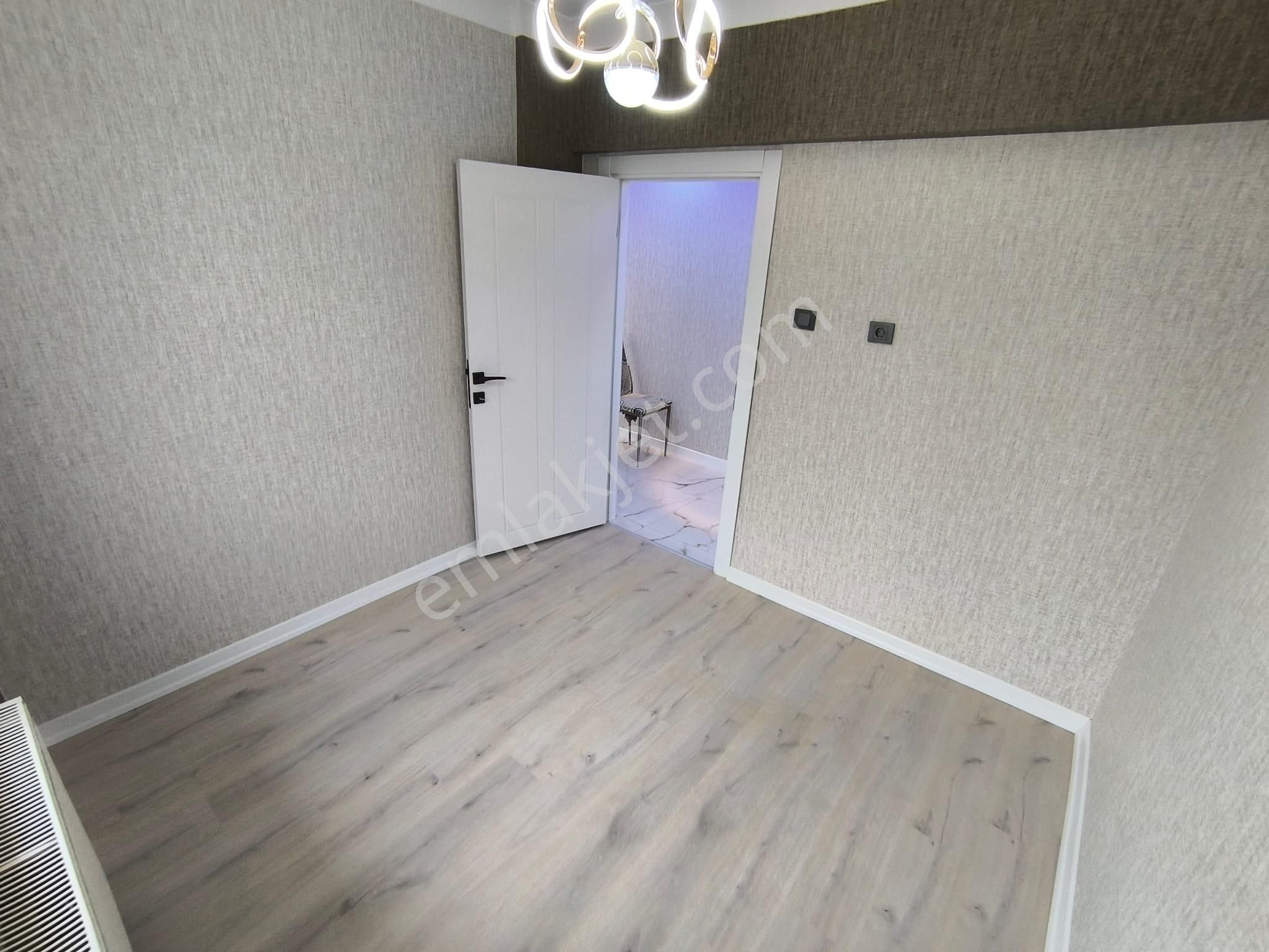 İstasyon Mahallesi 3+1 Salon Bağımsız Full+full Yapılı Daire - Görsel 15