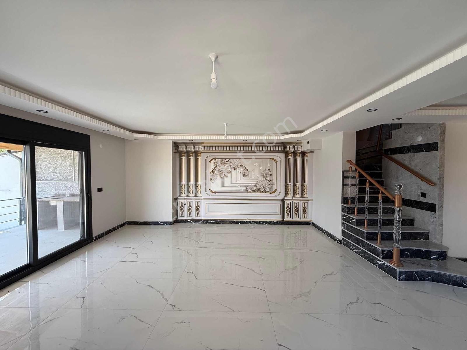 Rota'dan' Denize Girilen Bölgede Premium 3+1 Villa - Görsel 23