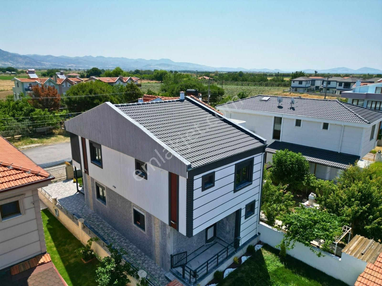 Rota'dan' Denize Girilen Bölgede Premium 3+1 Villa - Görsel 13