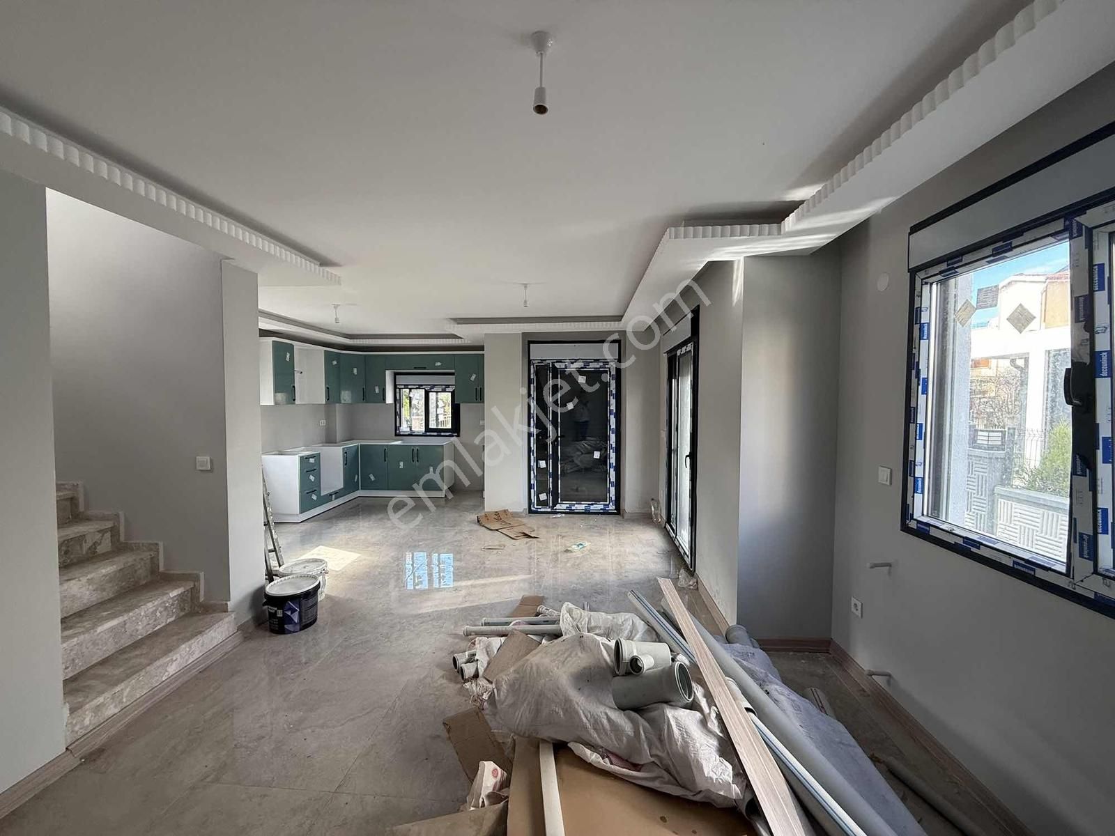 Rota'dan | Altınova İskele'de | Müstakil Bahçeli | 5+1 Villa - Görsel 22