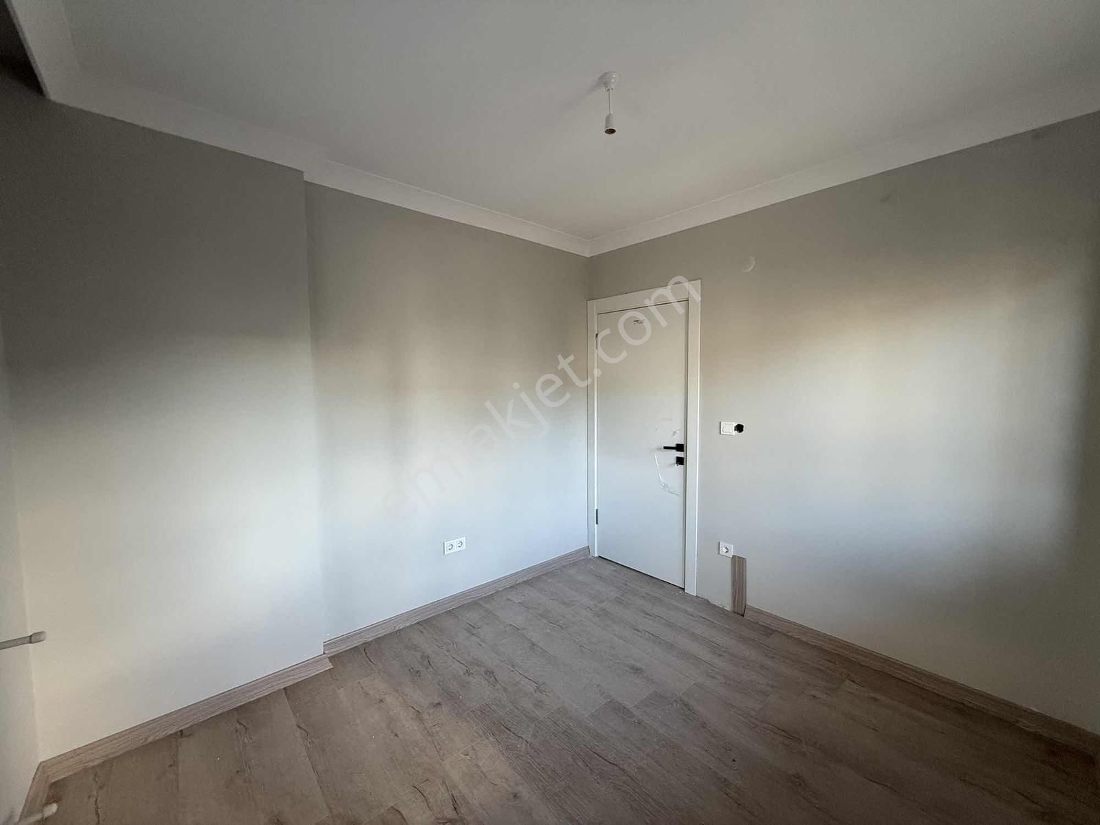 Rota'dan | Altınova İskele'de | Müstakil Bahçeli | 5+1 Villa - Görsel 10
