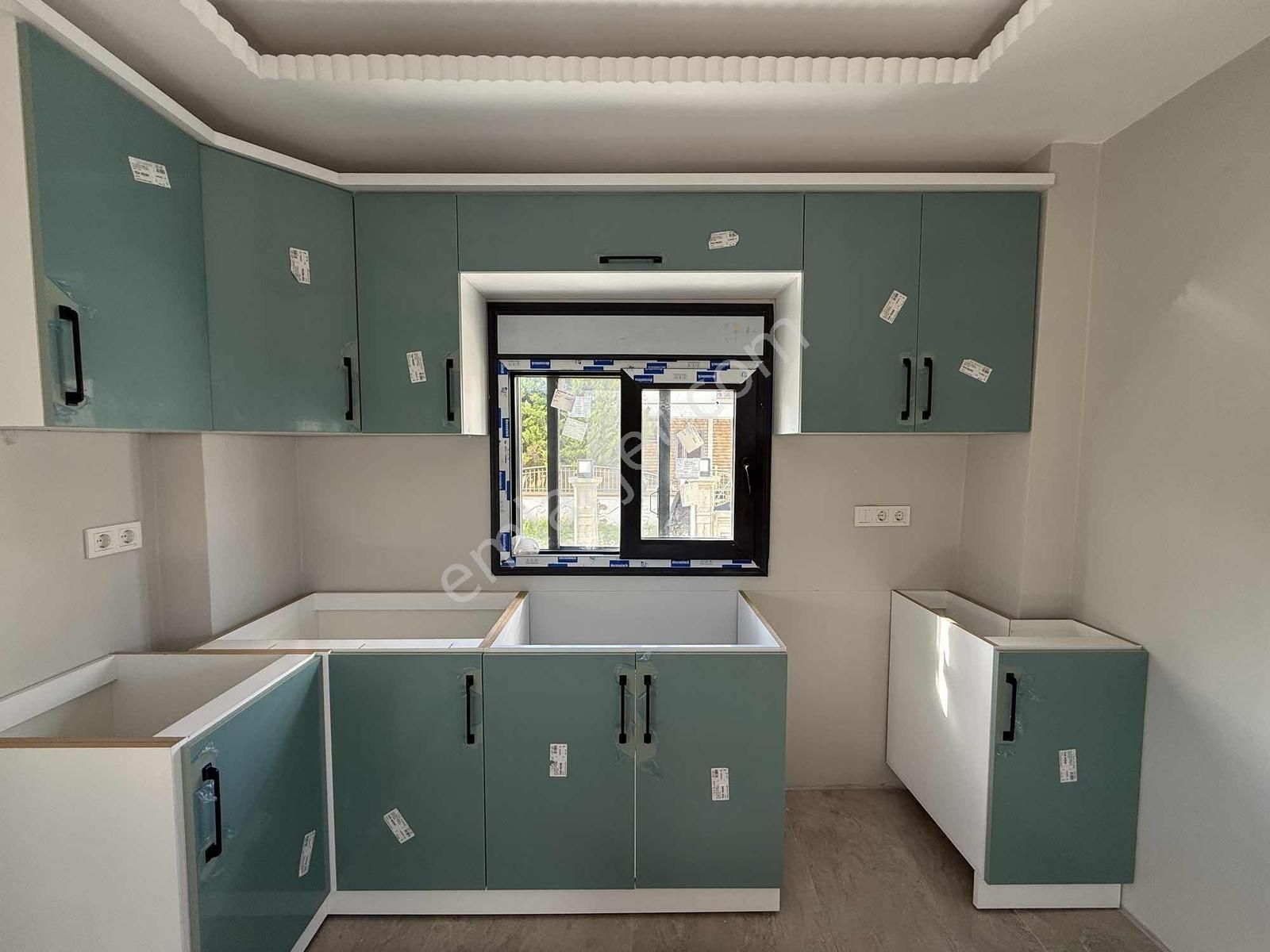 Rota'dan | Altınova İskele'de | Müstakil Bahçeli | 5+1 Villa - Görsel 15