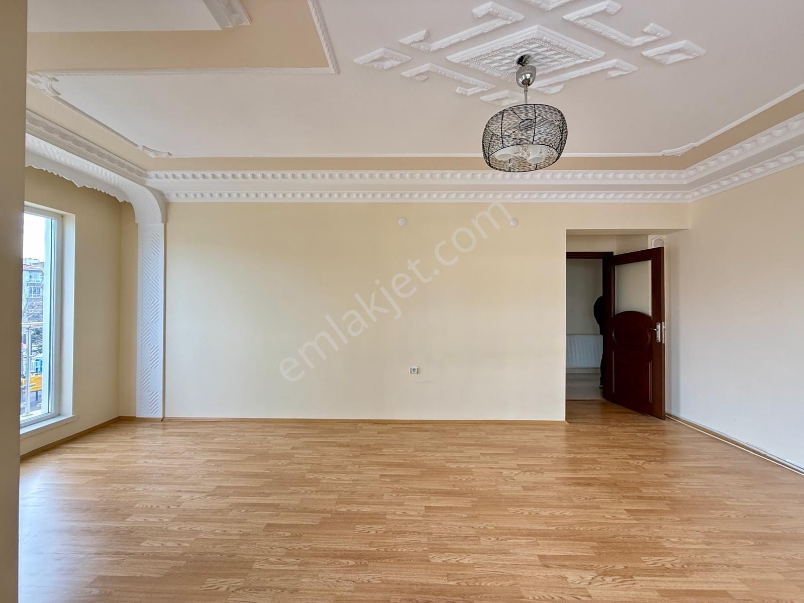 Kalecik Emlak'tan Fatih Mah. Köşe Başı Park Cephe 3+1 2.kat Güney Daire - Görsel 8