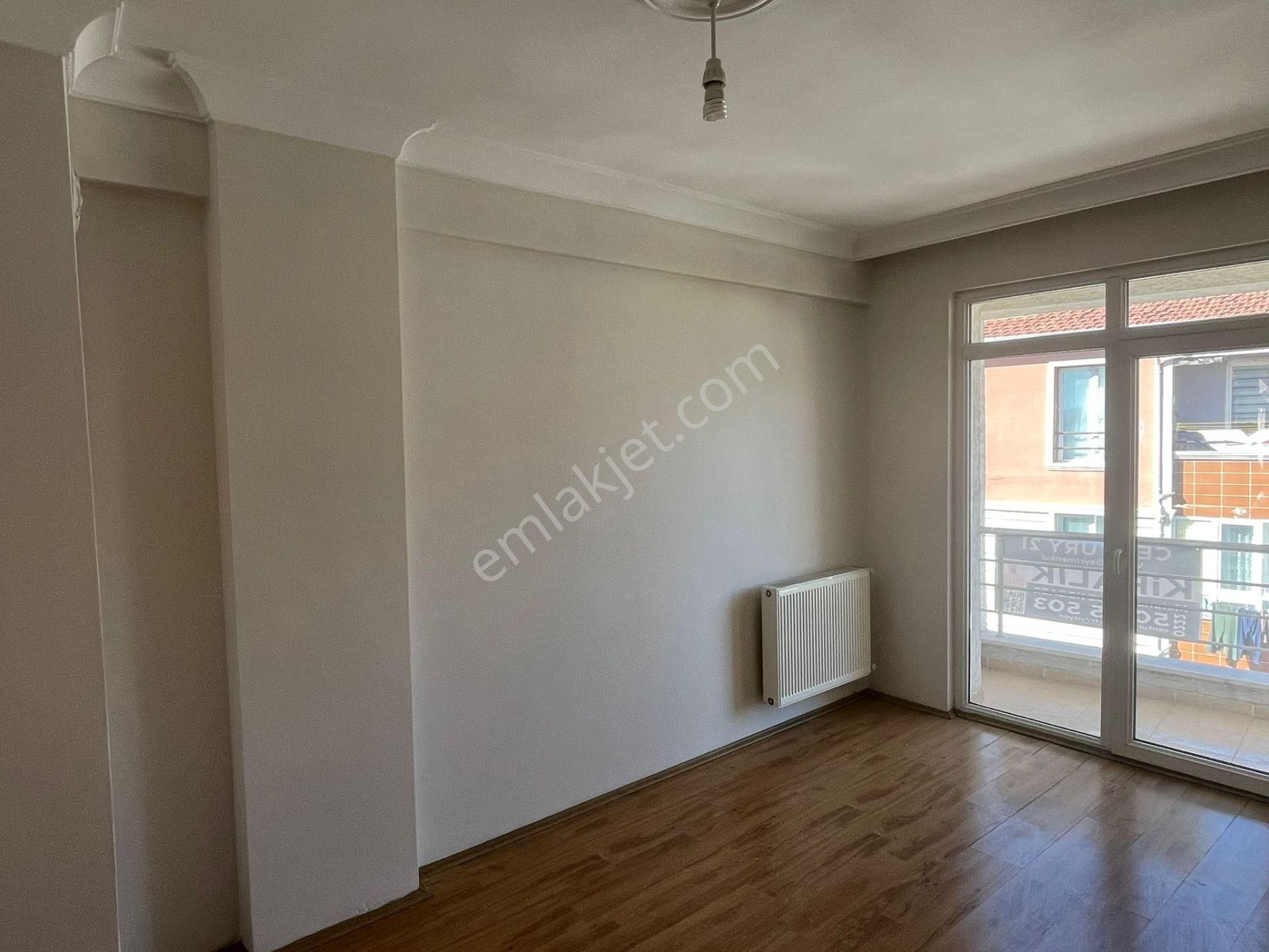 Century 21 Vizyondan Yaylapınar Caddesinde 1+1 Kiralık Daire - Görsel 4