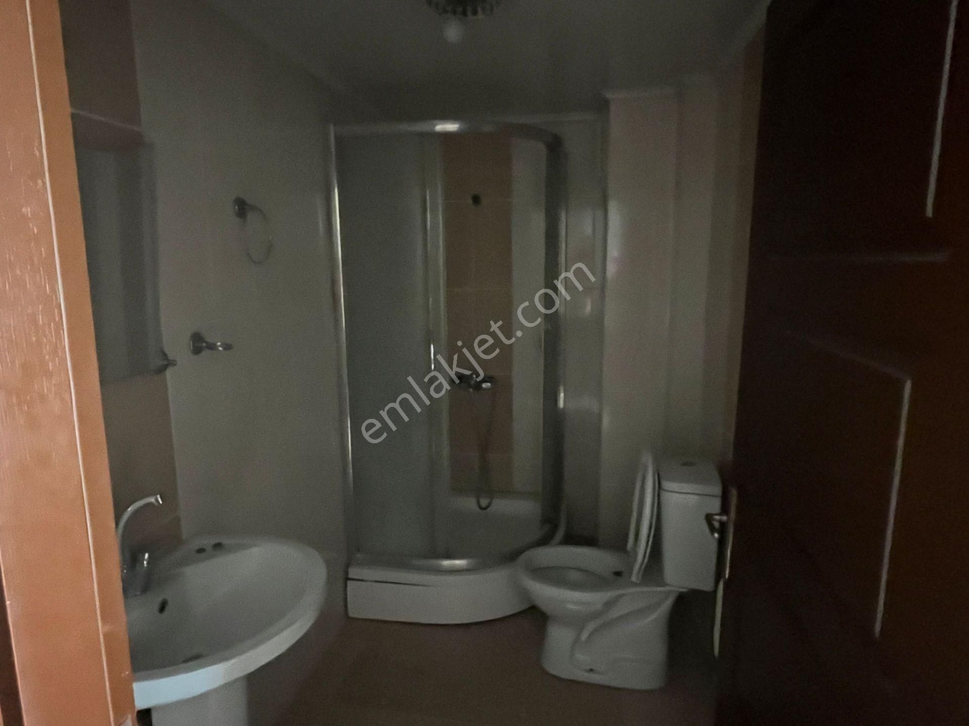 Century 21 Vizyondan Yaylapınar Caddesinde 1+1 Kiralık Daire - Görsel 21