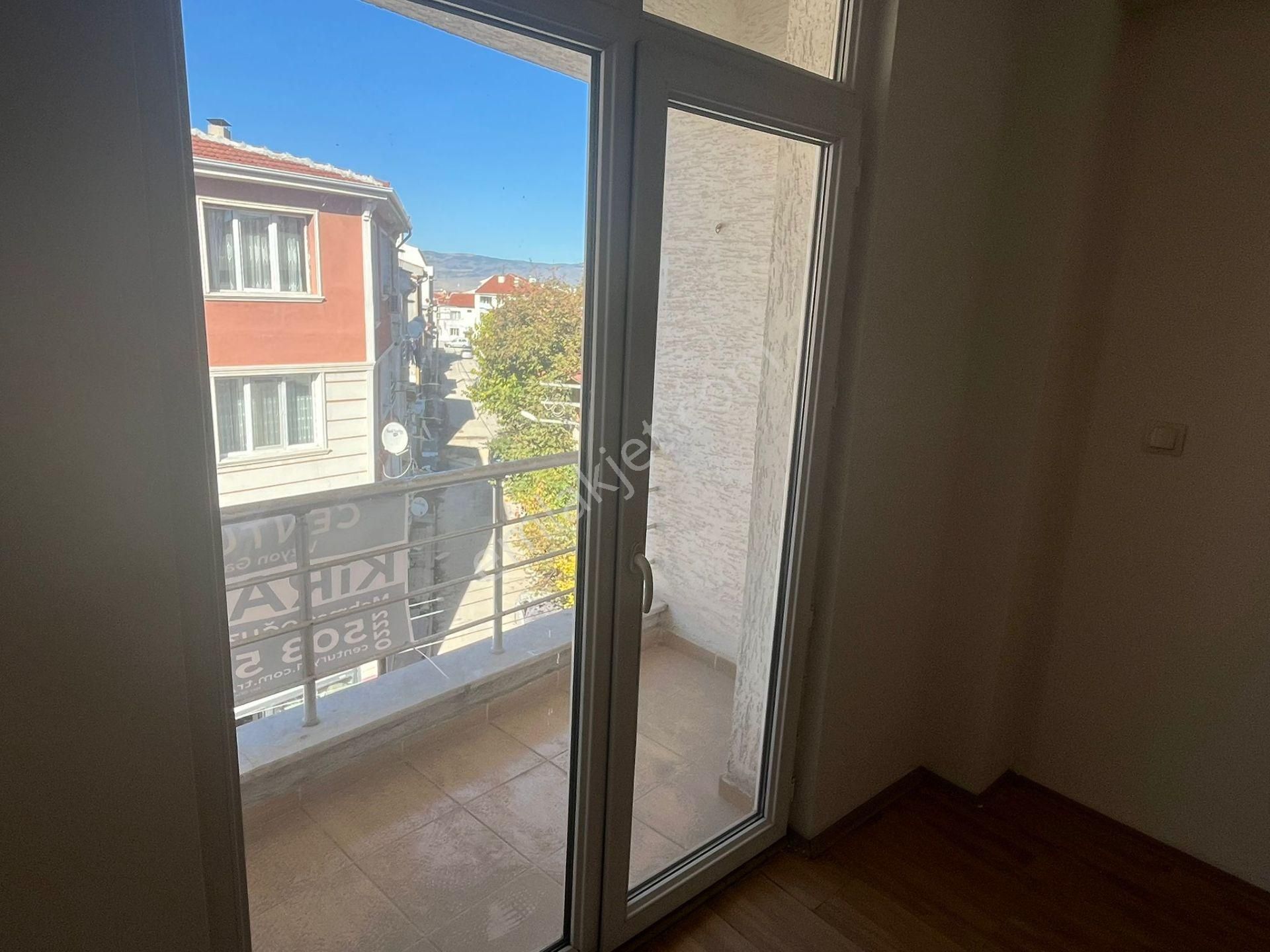 Century 21 Vizyondan Yaylapınar Caddesinde 1+1 Kiralık Daire - Görsel 20