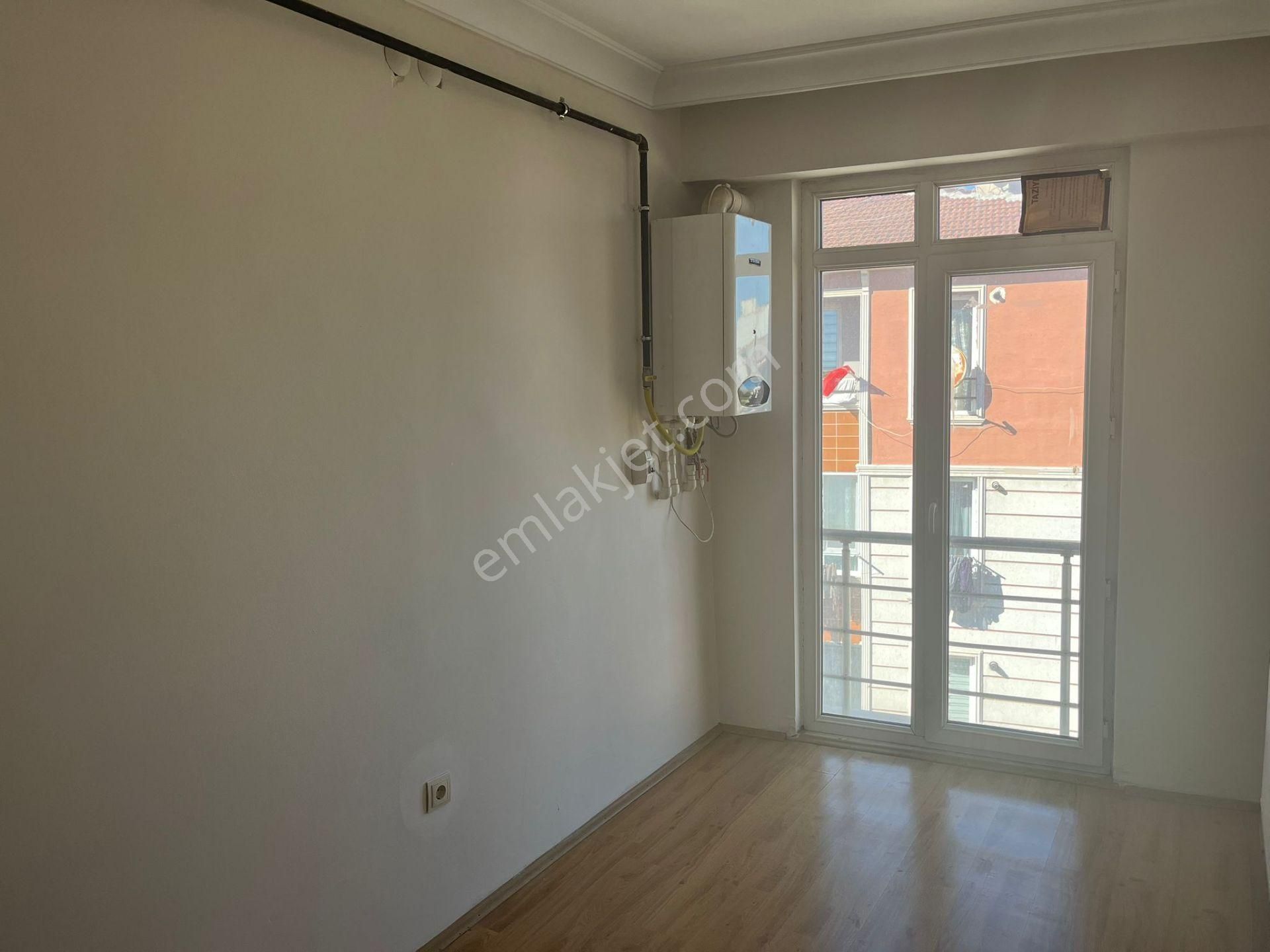 Century 21 Vizyondan Yaylapınar Caddesinde 1+1 Kiralık Daire - Görsel 7