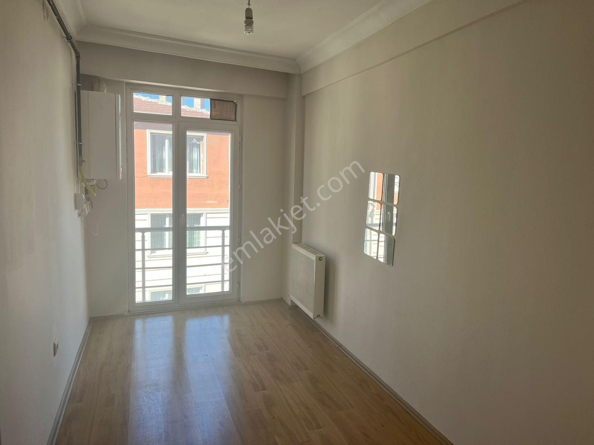 Century 21 Vizyondan Yaylapınar Caddesinde 1+1 Kiralık Daire - Görsel 6