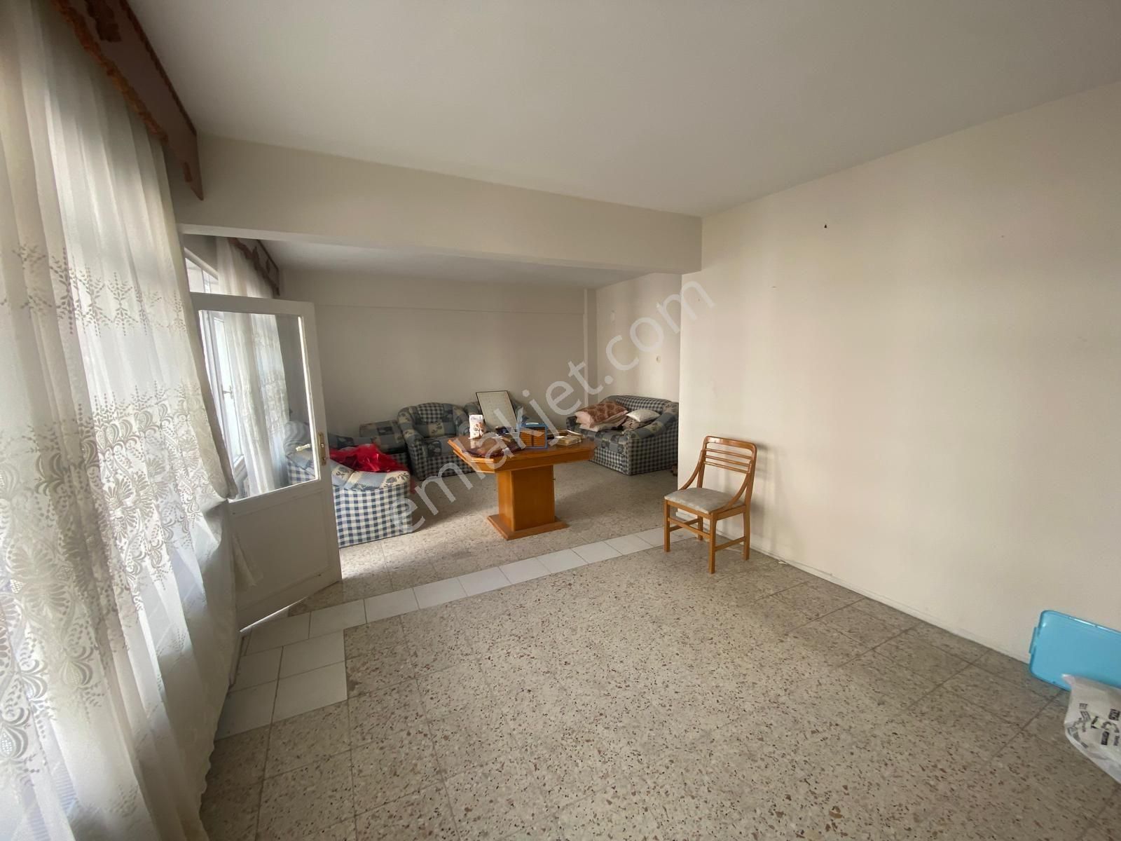 Yeşilyurt Hastane Yakını 3+1 Geniş Çift Cephe Ferah Doğalgazlı Arakat - Görsel 3