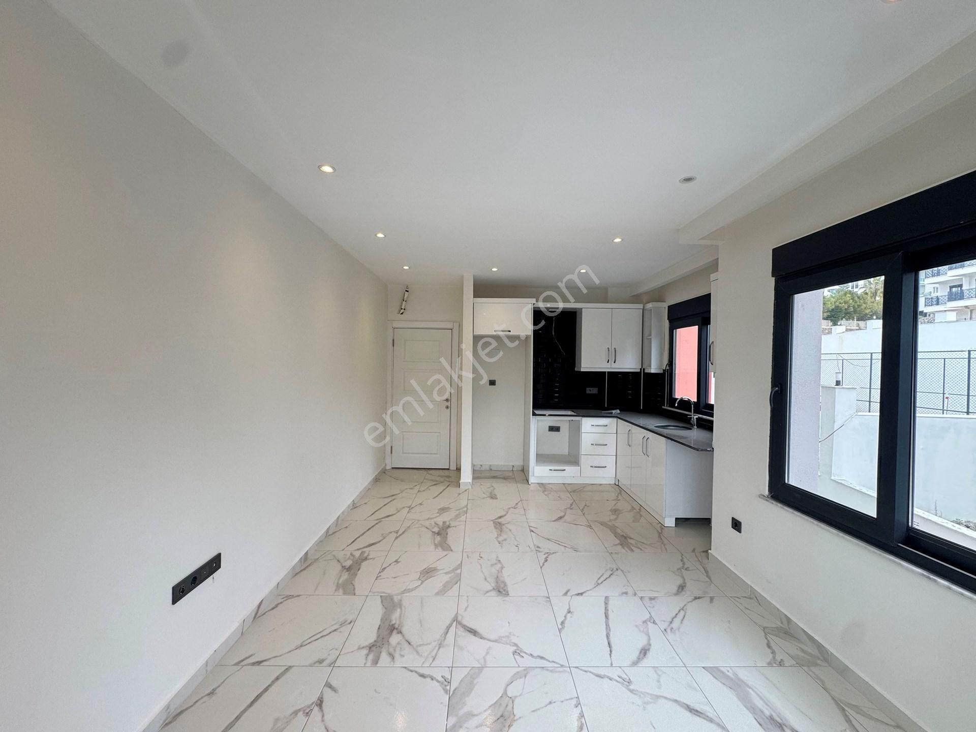 Alanya Avsallar’da Havuzlu Sitede 1+1 Satılık Daire - Görsel 8