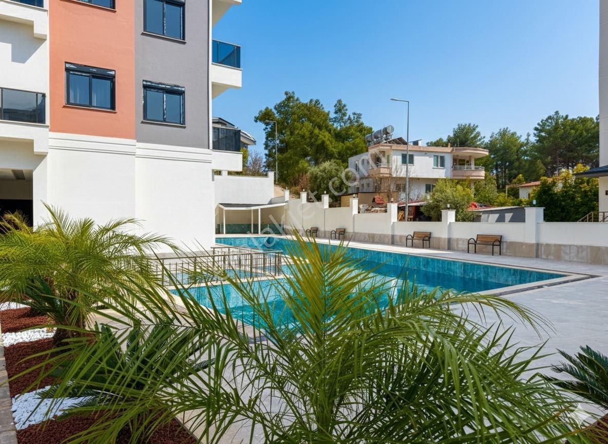 Alanya Avsallar’da Havuzlu Sitede 1+1 Satılık Daire - Görsel 27