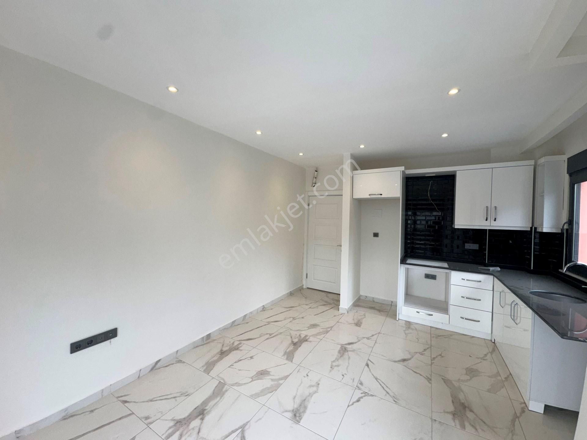 Alanya Avsallar’da Havuzlu Sitede 1+1 Satılık Daire - Görsel 7