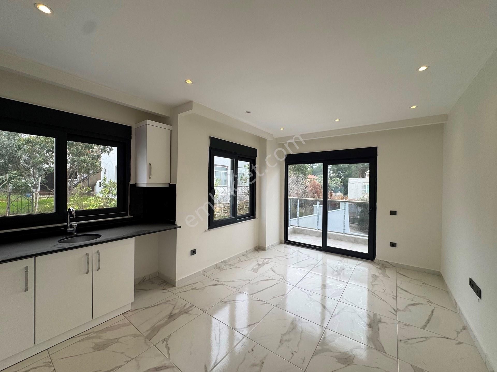 Alanya Avsallar’da Havuzlu Sitede 1+1 Satılık Daire - Görsel 11