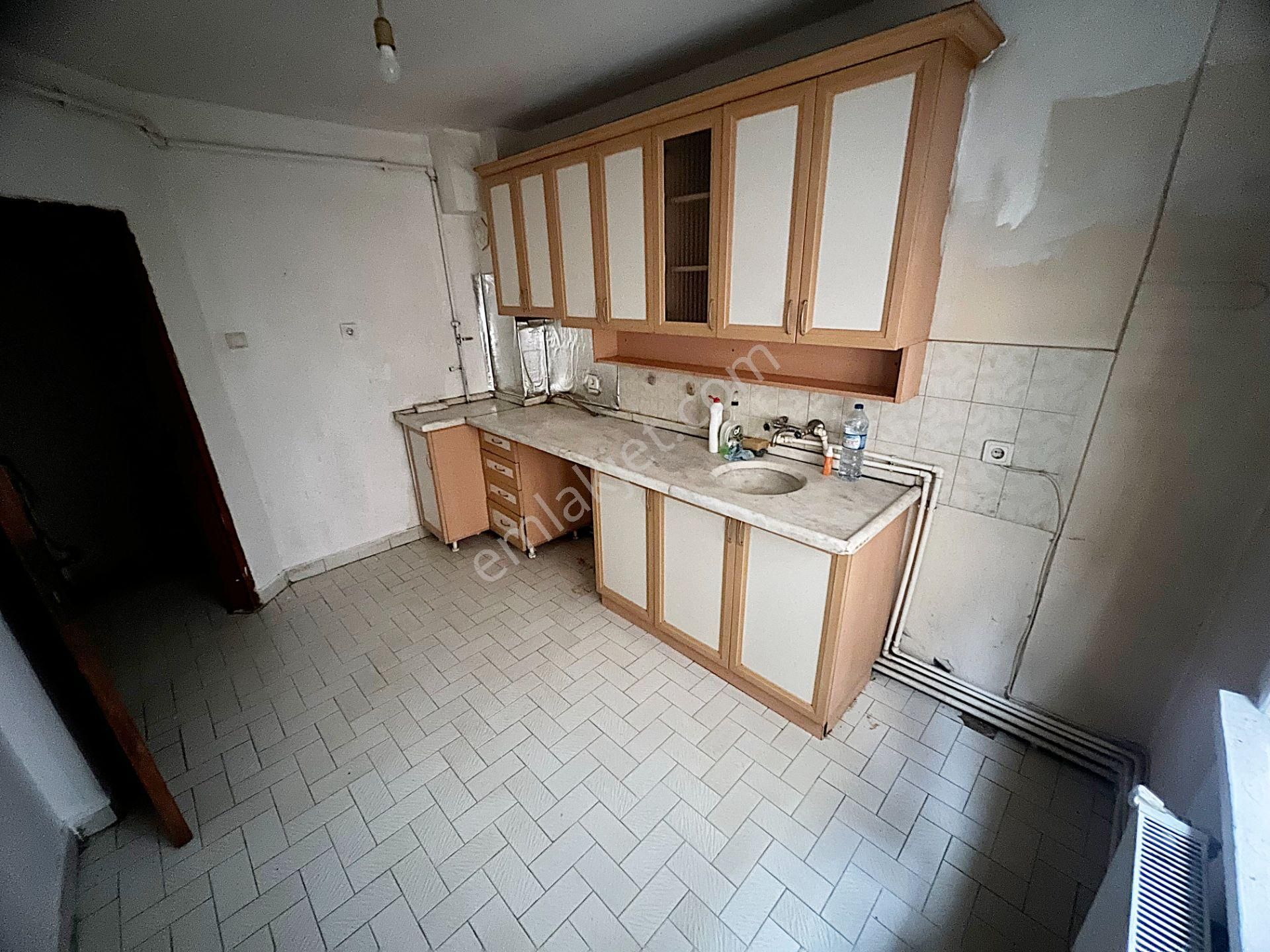 Çarşı Mahallesinde Y. Metro Yakını Ragıp Tüzün - Akın Cad Yakını - Görsel 3