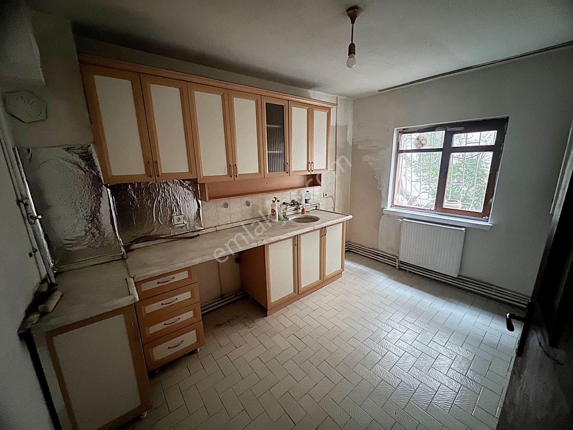 Çarşı Mahallesinde Y. Metro Yakını Ragıp Tüzün - Akın Cad Yakını - Görsel 2