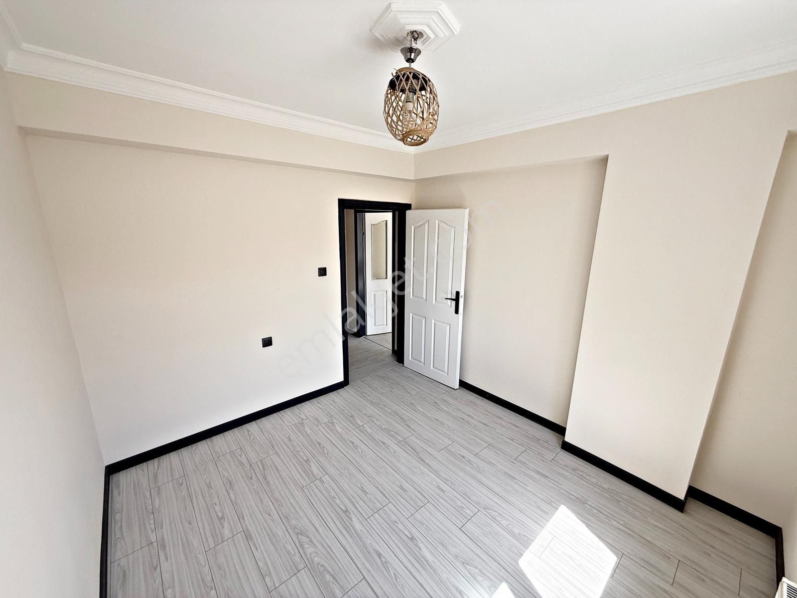 3+1 1.kat Yayla Sağlık Ocağı Karşısı Emsalsiz Fiyat Kelepir Acil - Görsel 18