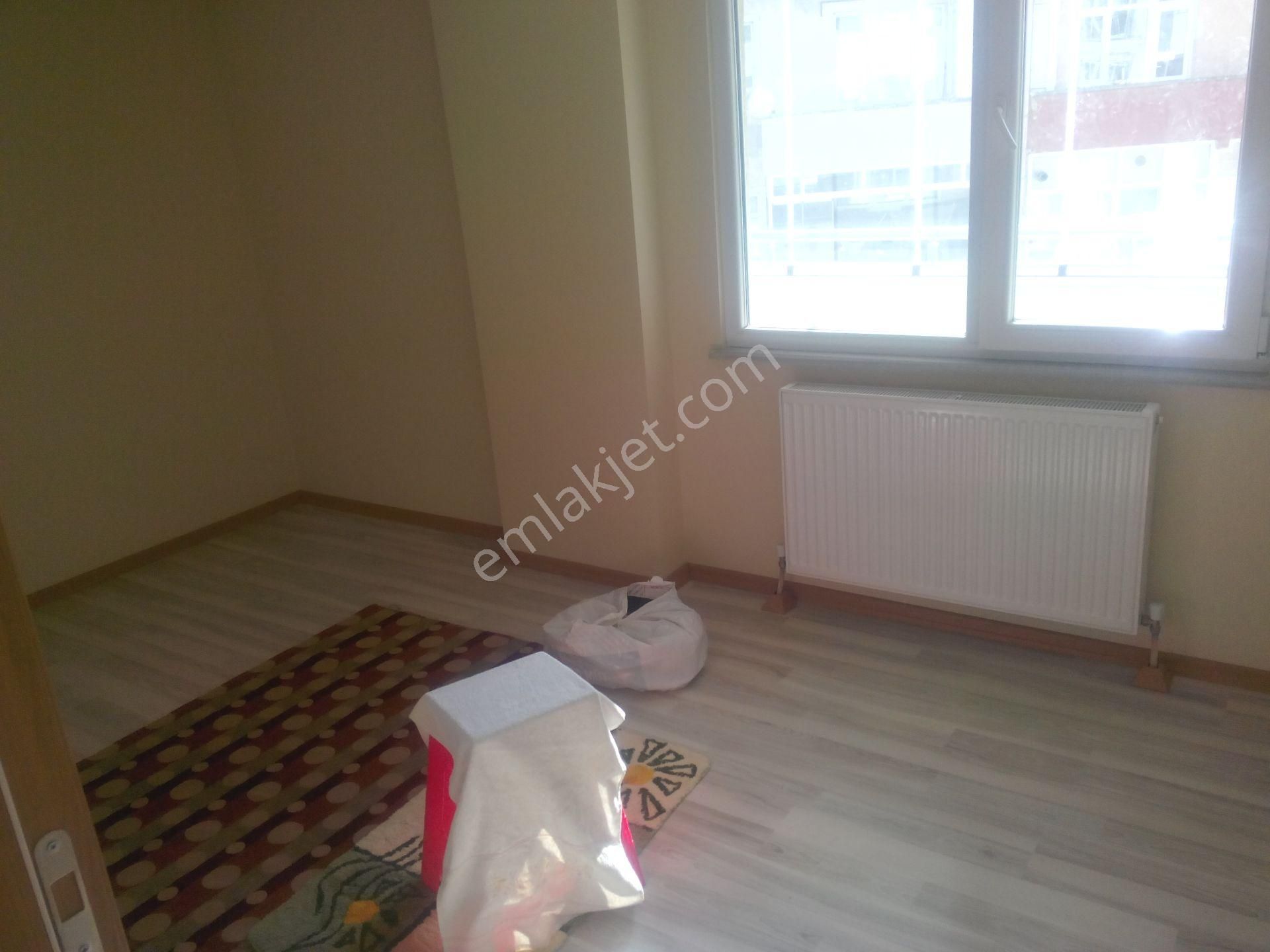 Çorlu Merkezde 8 Yıllık 2+1 Arakat Kiralık Daire - Görsel 17
