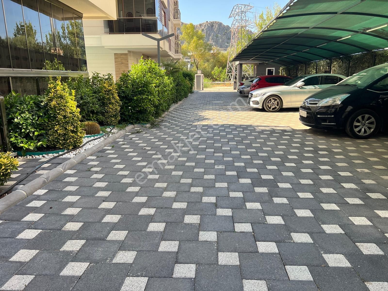 Antalya Konyaaltı Lüks Site İçi Fırsat 1+1 Satılık Daire - Görsel 3