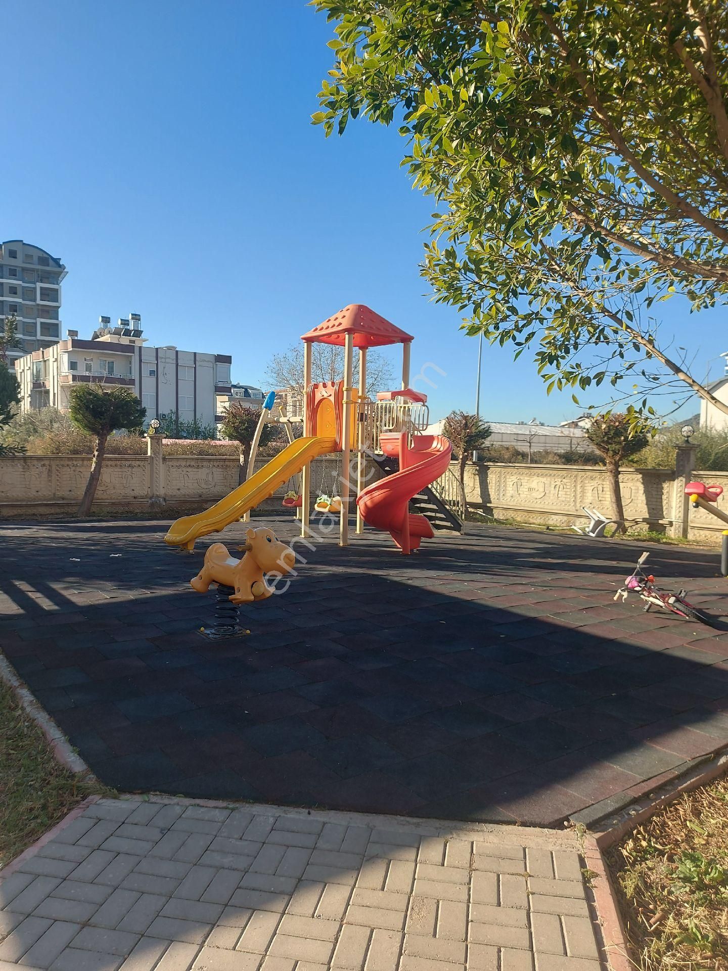 Gazipasa Pazarcı Mah. Deniz Yolu. 3+1 Kiralık Geniş Ferah Daire