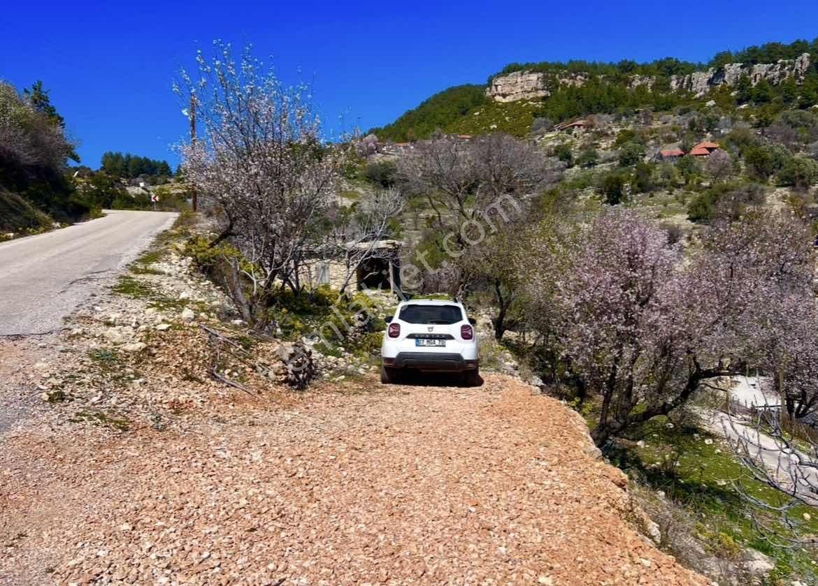 Kaş Akörü Girişinde 2 Adet Ev Ve 1.500 M2 İmarlı Parsel - Görsel 5