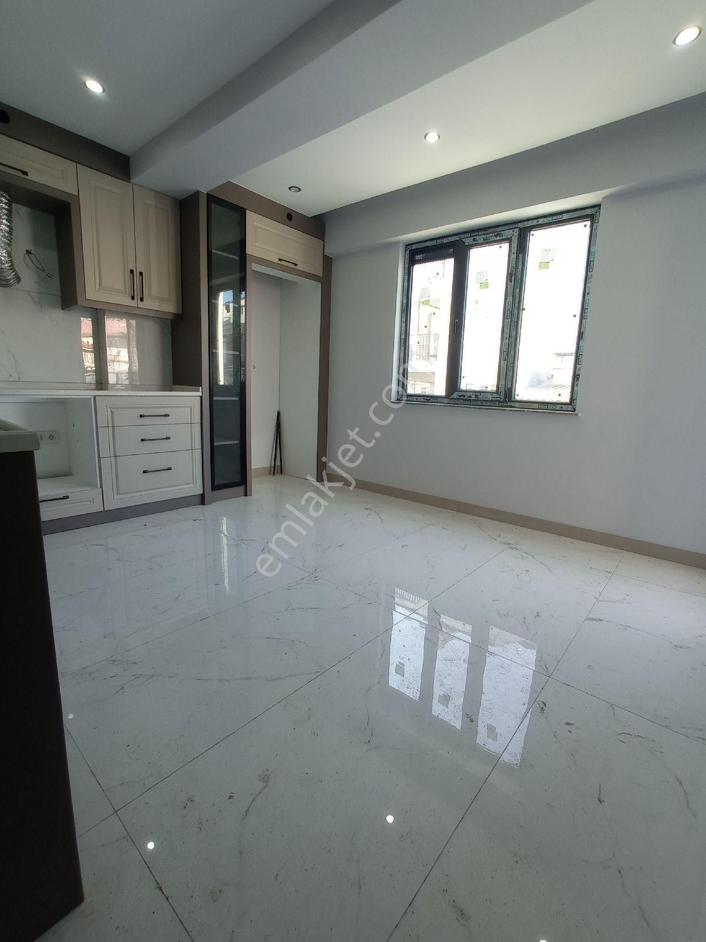 Deliktaş Mahallesi Emniyet Müdürlüğü Yakını Satılık Sıfır 3+1 Arakat Daire - Görsel 3