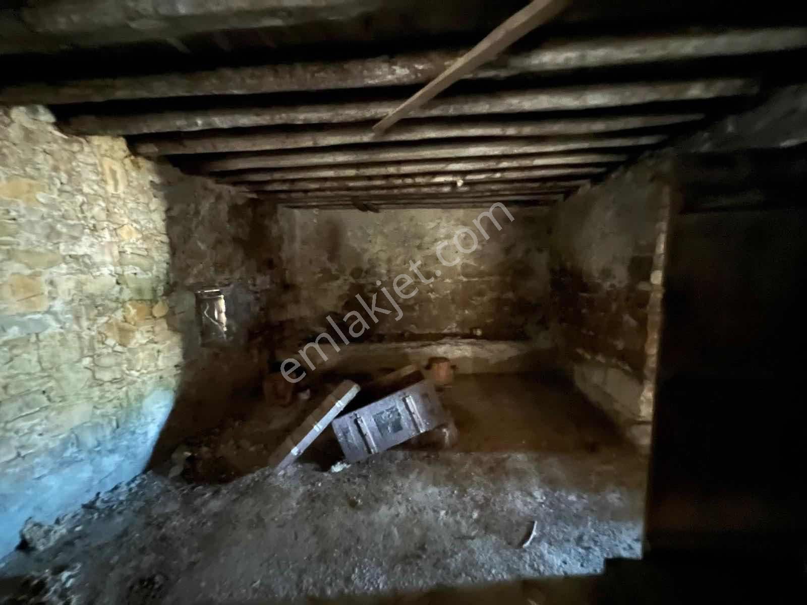 Kaş Kasaba Da 3.000 M2 İmarlı Parsel Ve Taş Ev - Görsel 19