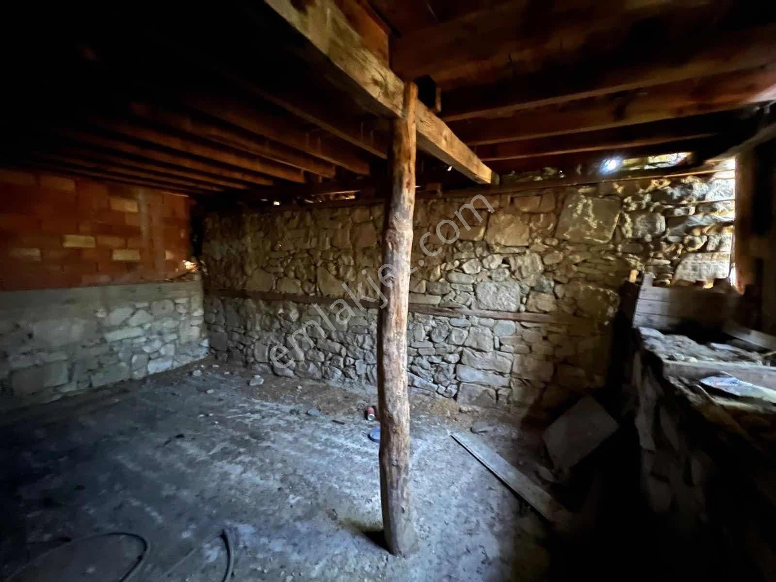 Kaş Kasaba Da 3.000 M2 İmarlı Parsel Ve Taş Ev - Görsel 13