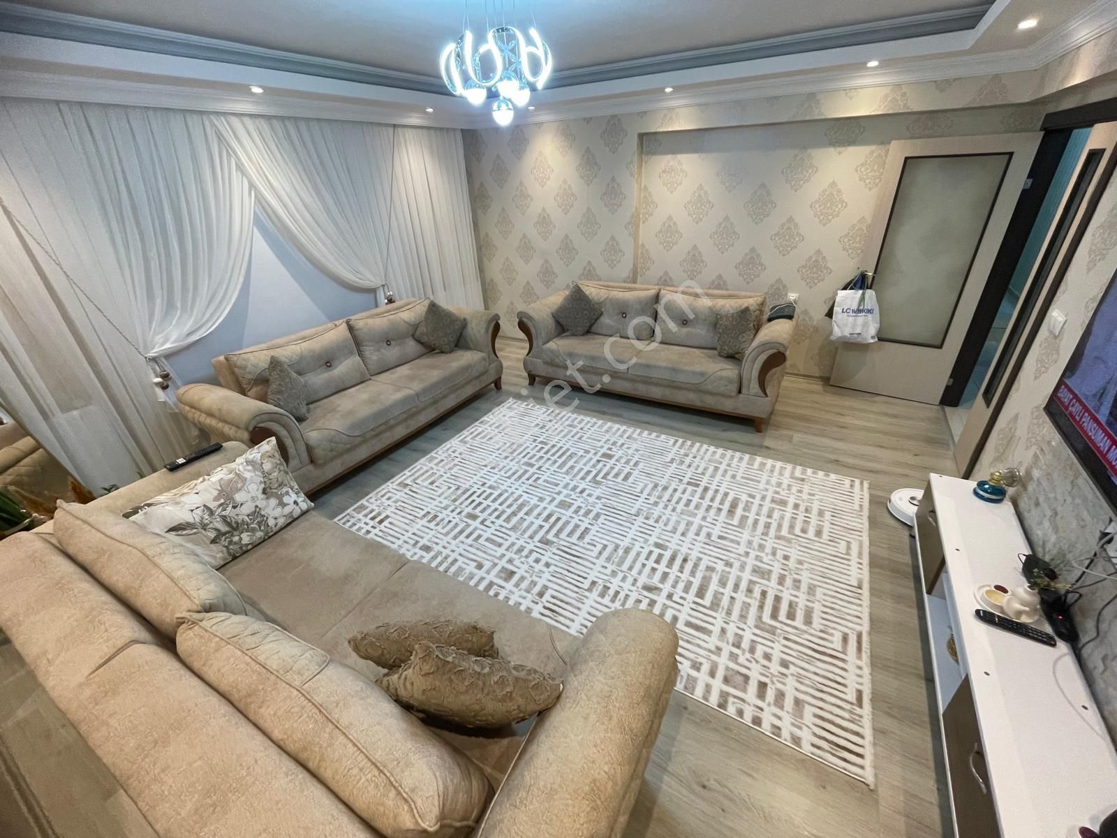 Sincan Yenikent'de Satılık 3+1 Ara Kat Ön Cephe Çift Banyolu Daire - Görsel 15