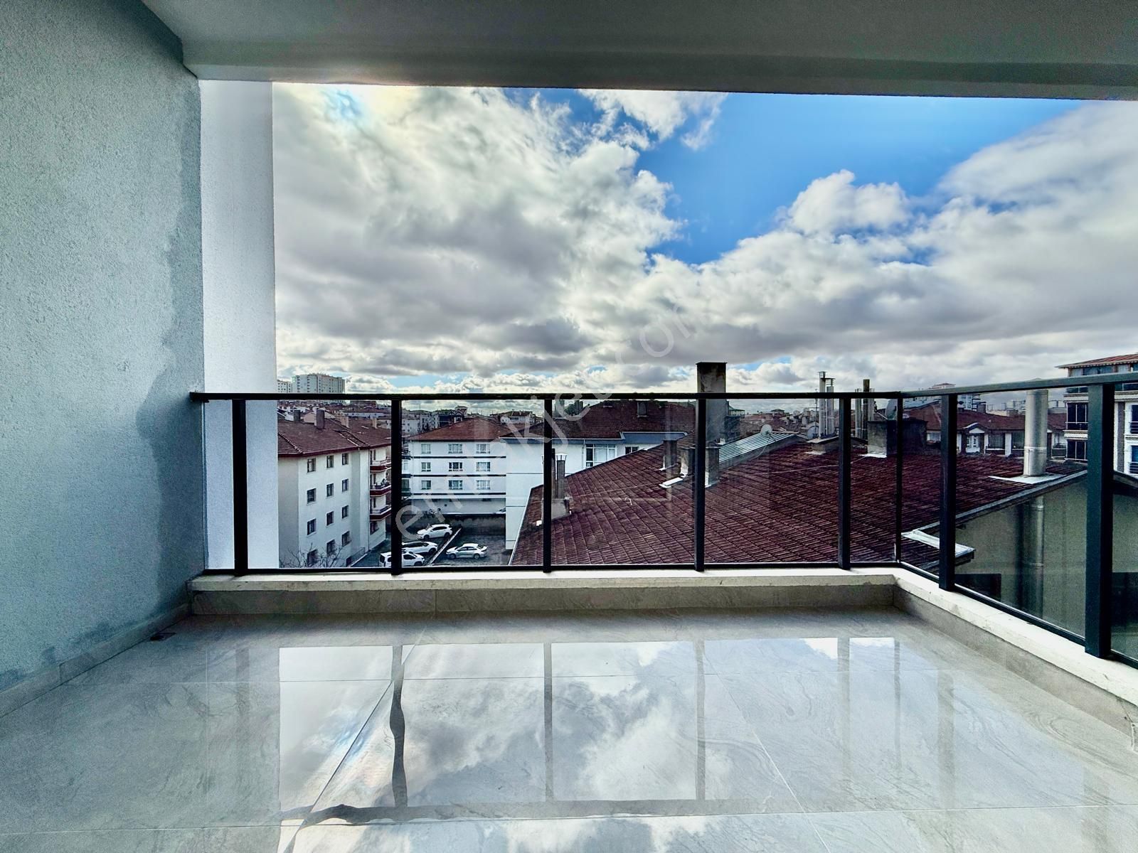 Kalecik Emlak'tan Asansörlü Eşsiz Tasarımlı 5+2 Dublex 220m² - Görsel 28