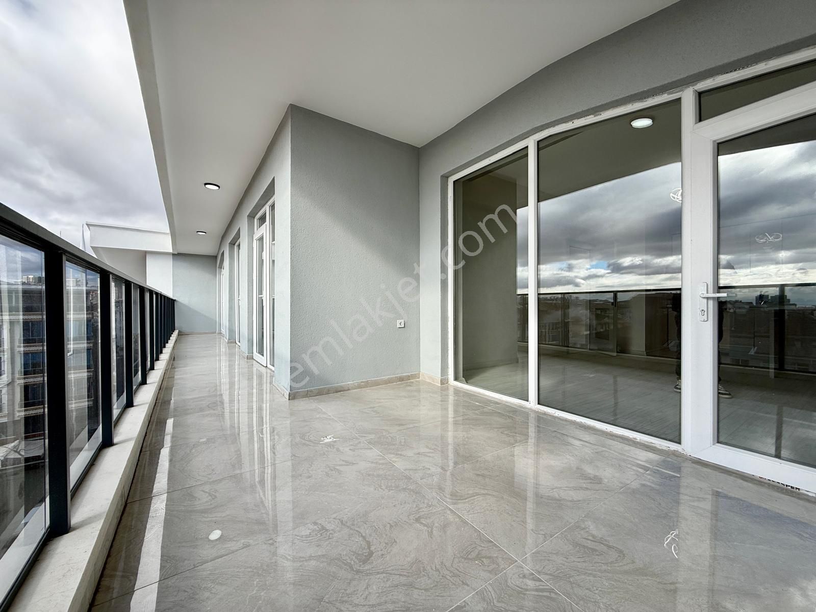 Kalecik Emlak'tan Asansörlü Eşsiz Tasarımlı 5+2 Dublex 220m² - Görsel 29