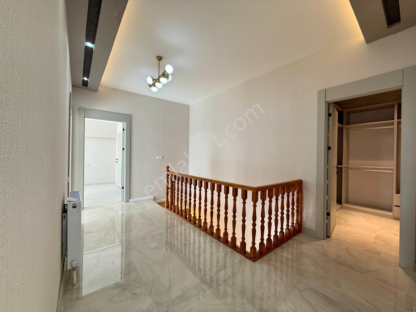 Kalecik Emlak'tan Asansörlü Eşsiz Tasarımlı 5+2 Dublex 220m² - Görsel 24