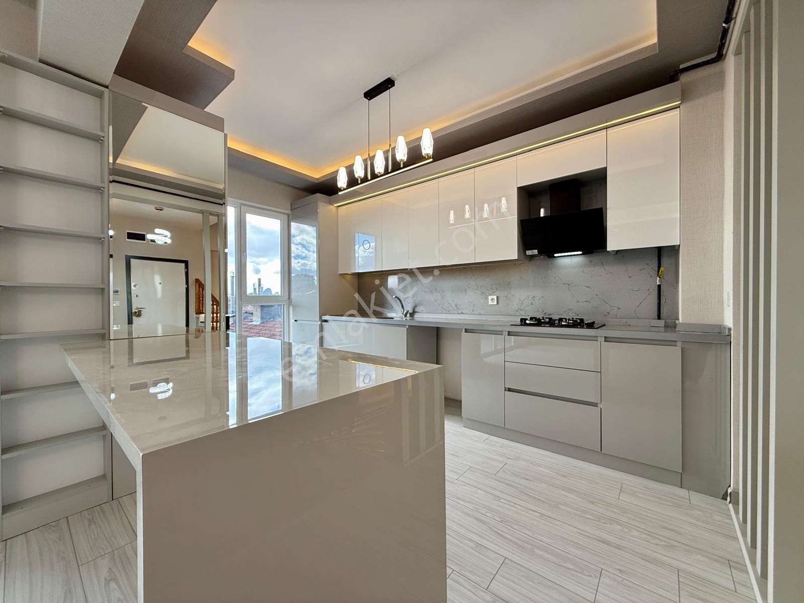 Kalecik Emlak'tan Asansörlü Eşsiz Tasarımlı 5+2 Dublex 220m² - Görsel 5