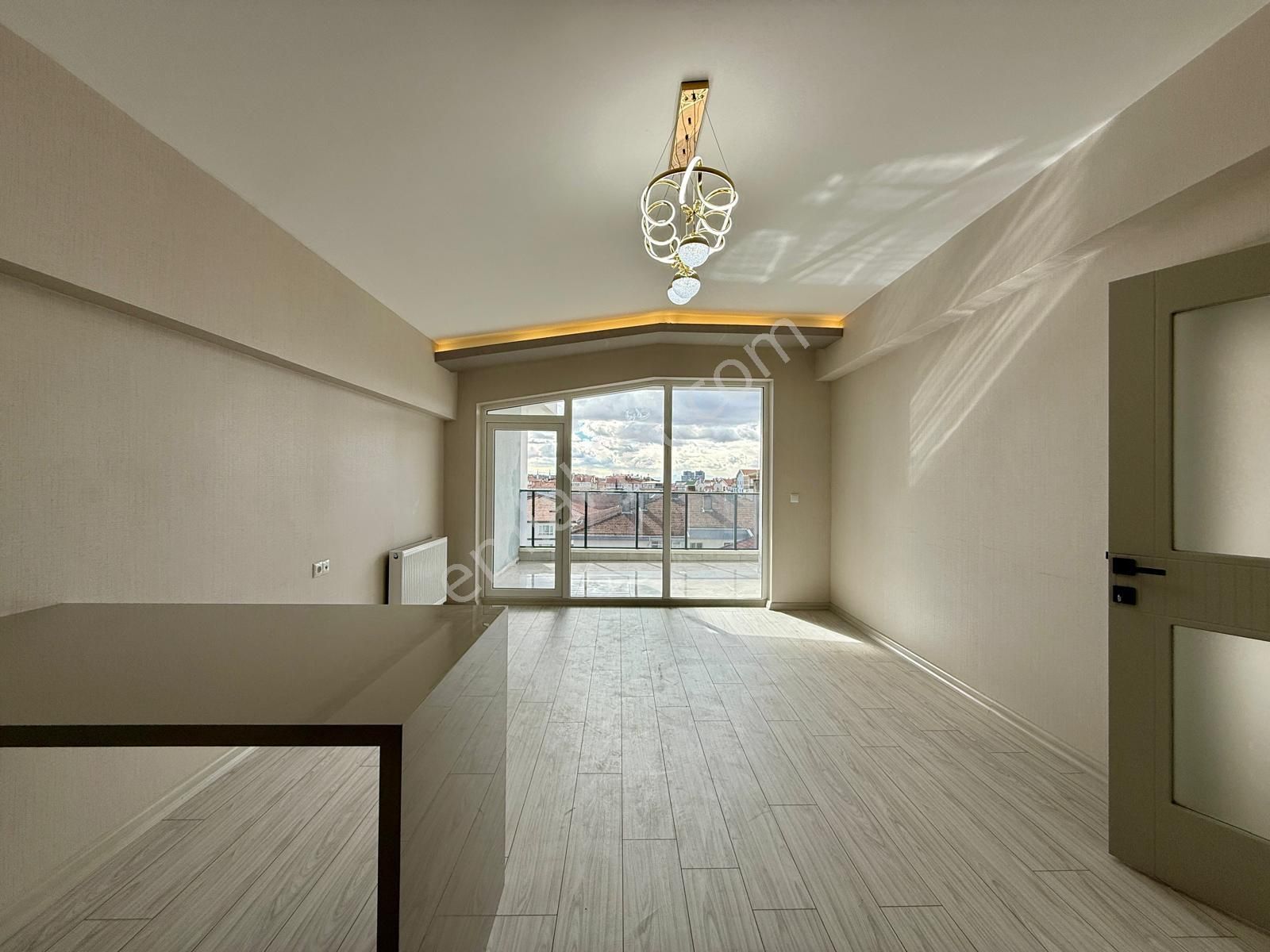 Kalecik Emlak'tan Asansörlü Eşsiz Tasarımlı 5+2 Dublex 220m² - Görsel 9