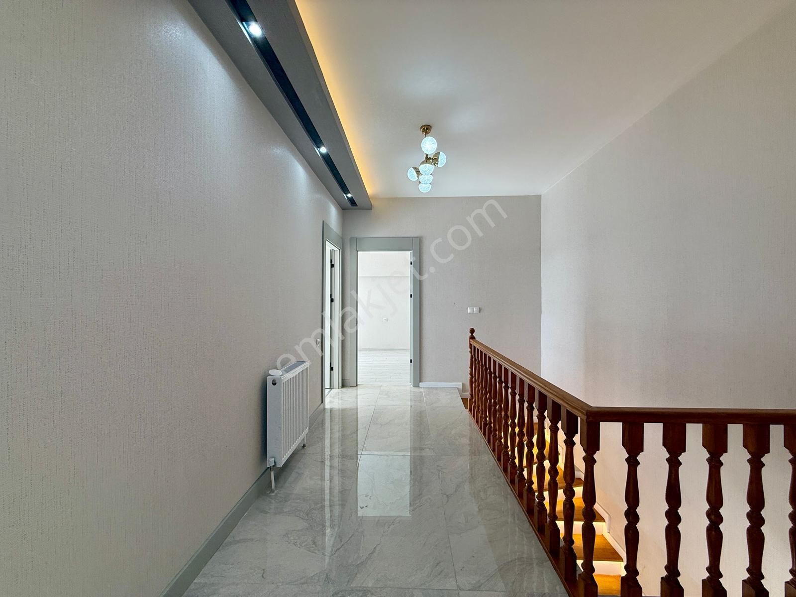 Kalecik Emlak'tan Asansörlü Eşsiz Tasarımlı 5+2 Dublex 220m² - Görsel 23