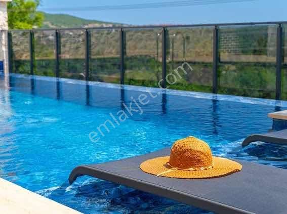 Kaş Çukurbağ Da Mega'dan 3+1 Satılık Lüks Villa İskanlı Ruhsatlı - Görsel 4