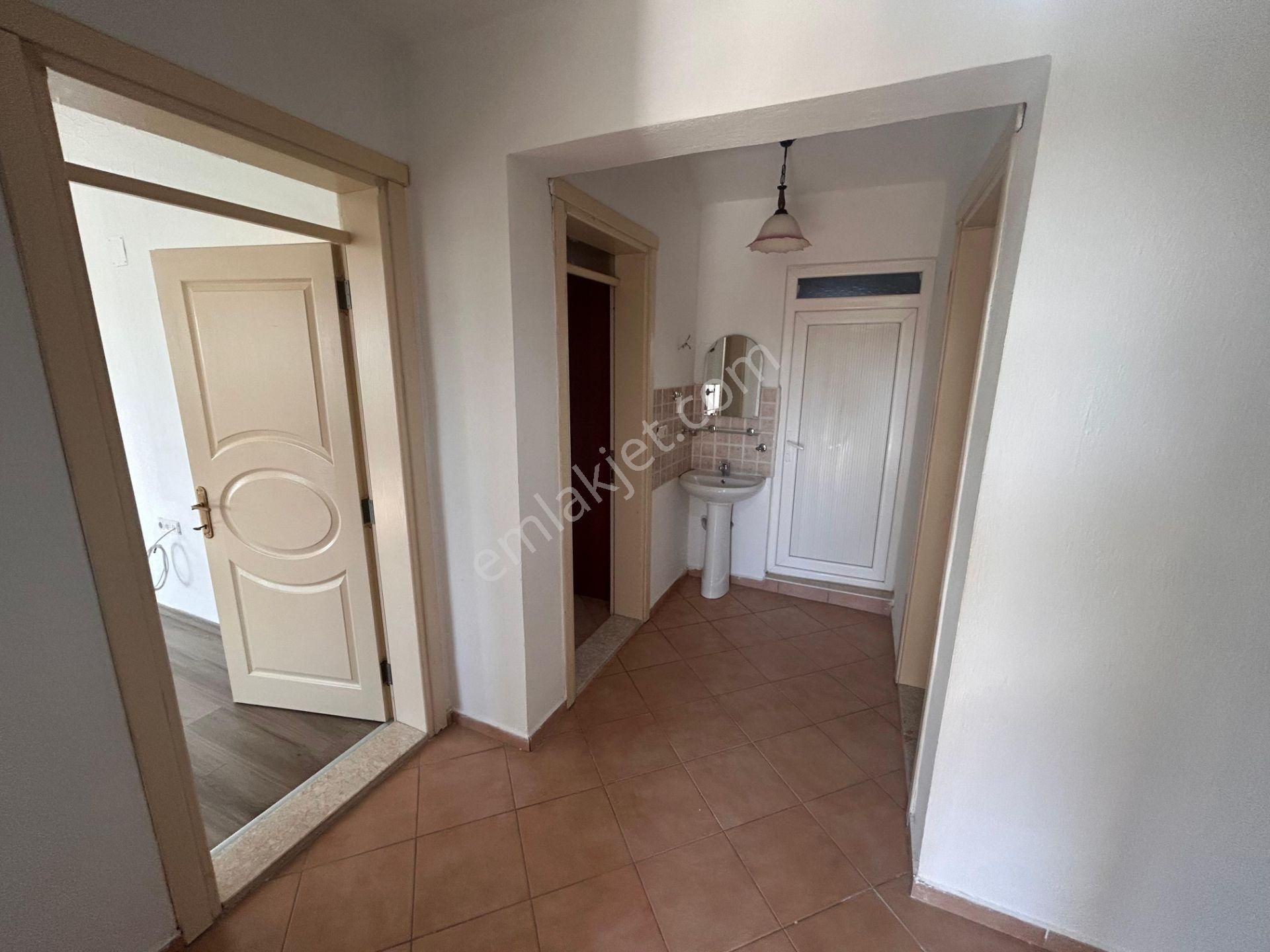 Tuana Emlak'tan Toparlar'da 2+1 Giriş Kat Daire - Görsel 10