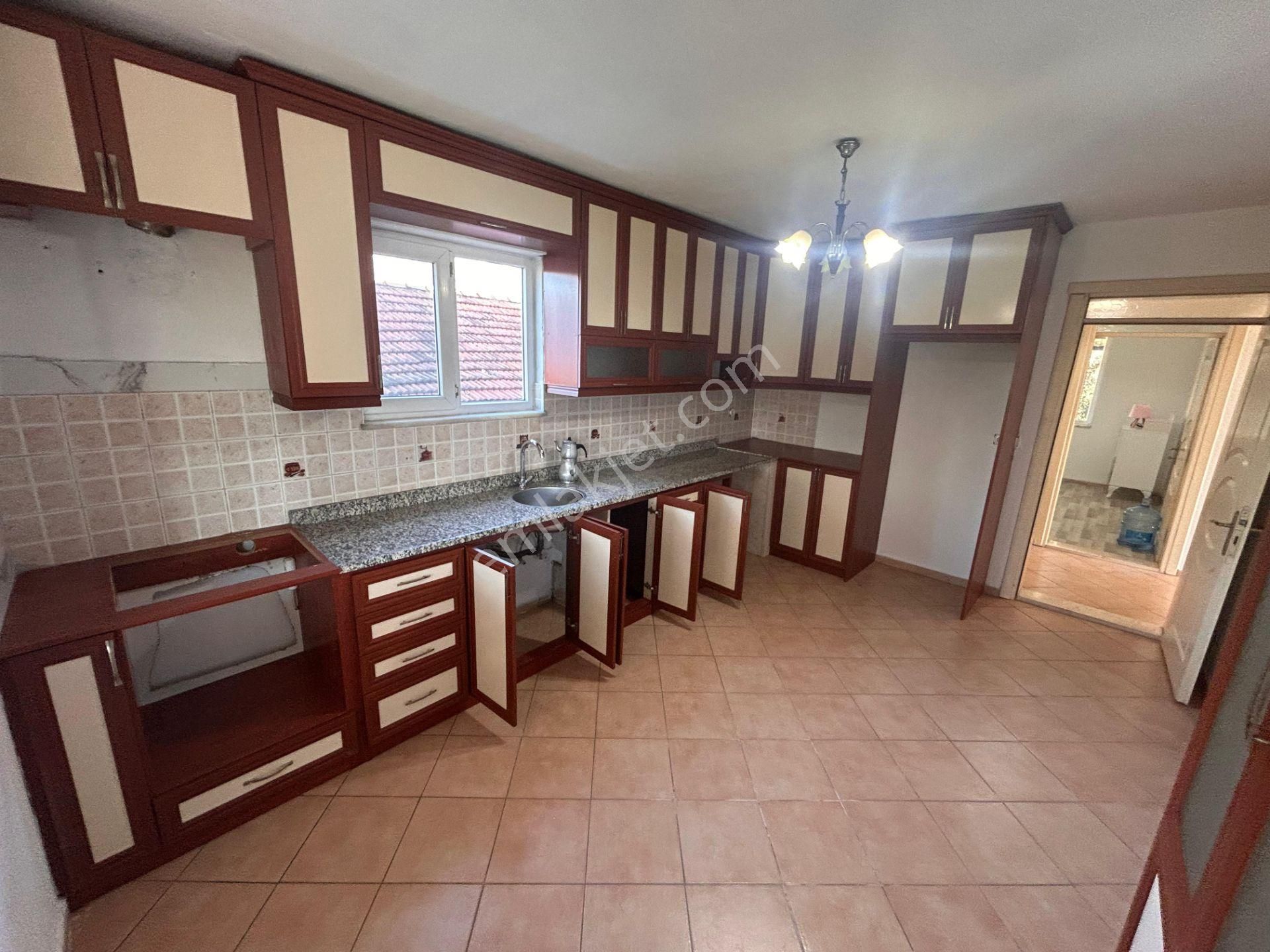 Tuana Emlak'tan Toparlar'da 2+1 Giriş Kat Daire - Görsel 2