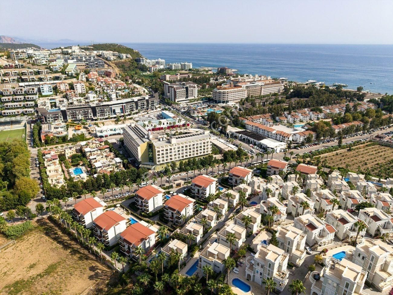 Alanya/konaklı'da Lüks Eşyalı 3+1 Denize Yürüme Mesafesinde Satılık Daire - Görsel 2